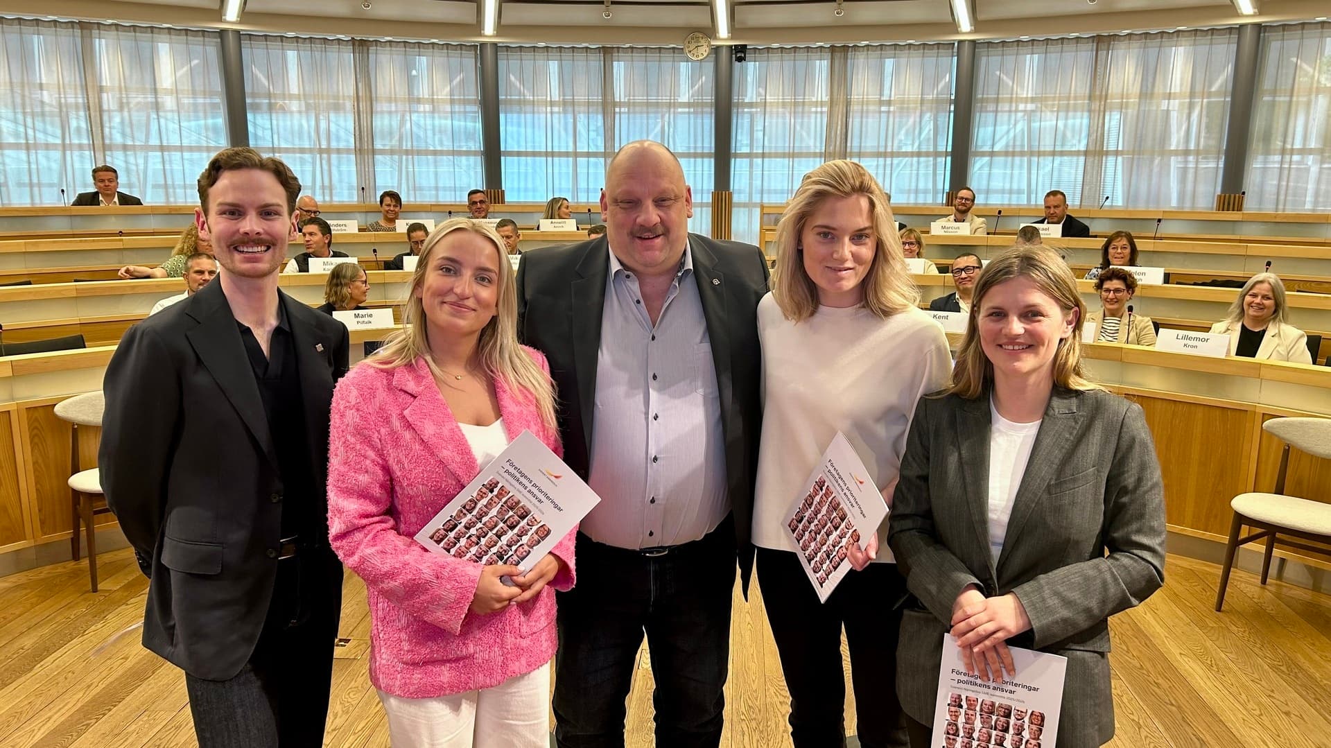 Rasmus Elfström C-studenter, Denice Westerberg Ungsvenskarna, Jörgen Rasmusson ordf SME-kommittén, Louise Hammargren KDU och Elfva Barrio, S-studenter.
