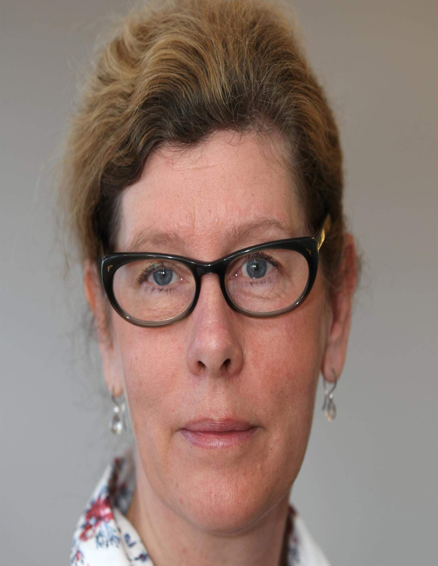 Edel karlsson håål.jpg