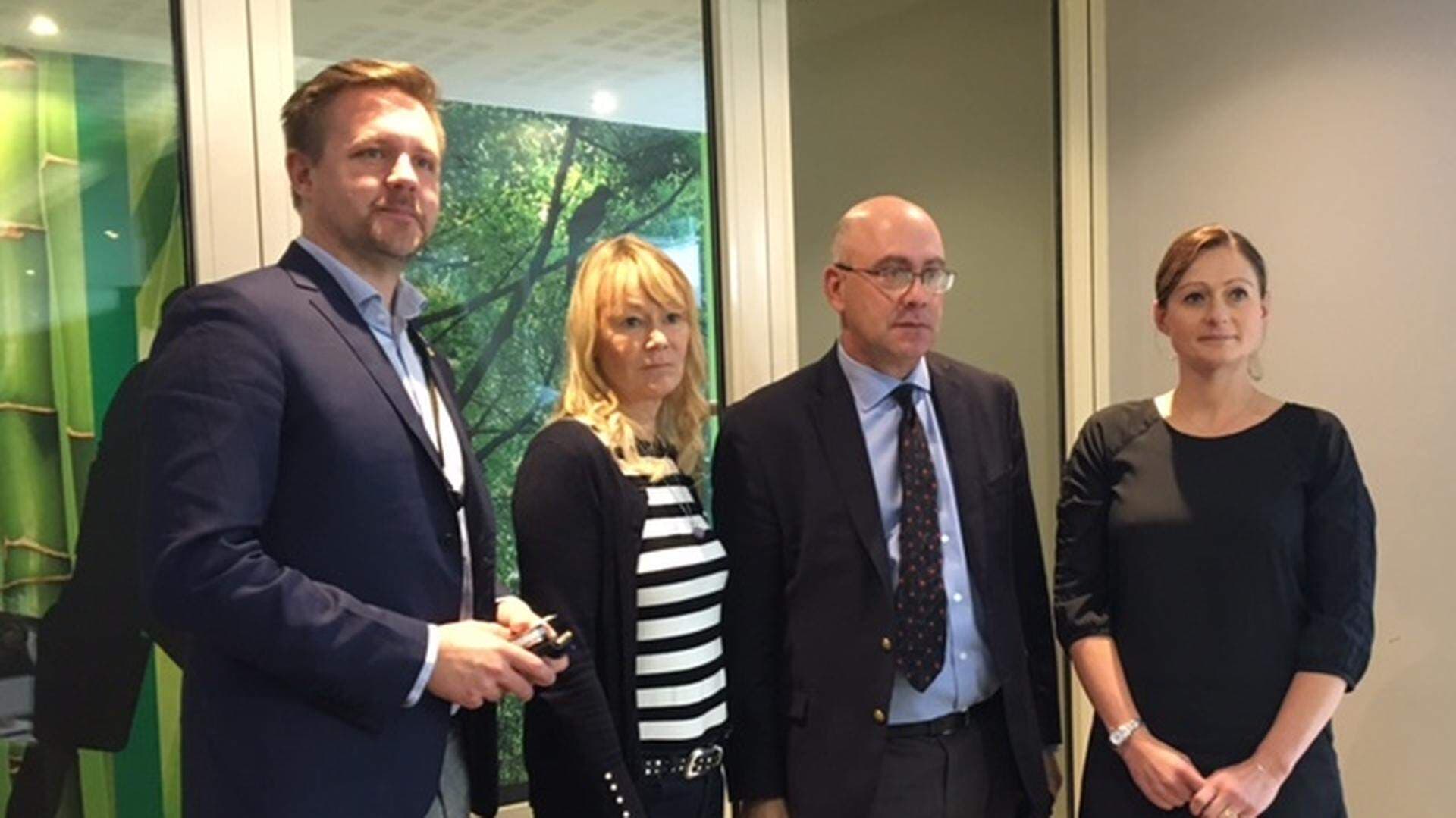 Fredrick Federley, MEP from the liberal ALDE-group and chairman of SPN Brussels, Anna-Lena Bohm, Chair of BUSINESSEUROPE’s SME committee and CEO of Uniguide, William Echikson, Head of CEPS Digital Forum and Joanna Lopatowska, Adviser on Consumer Affairs at Eurocommerce