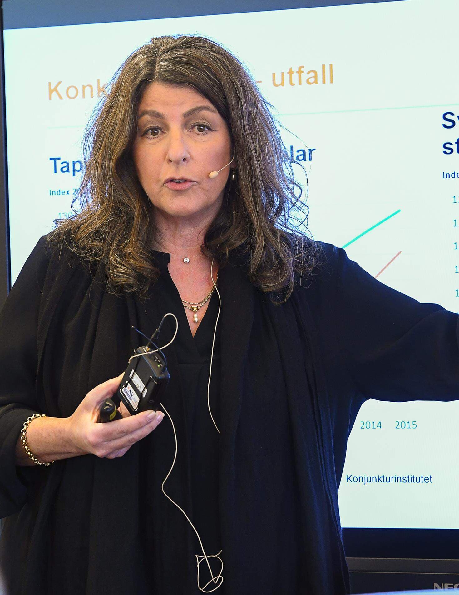 Bettina Kashefi vid seminarium