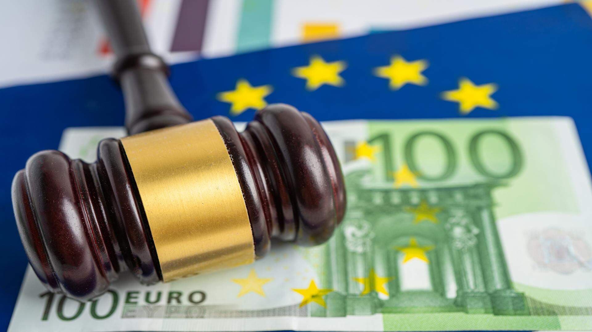 EU-flaggan, eurosedel, klubba
