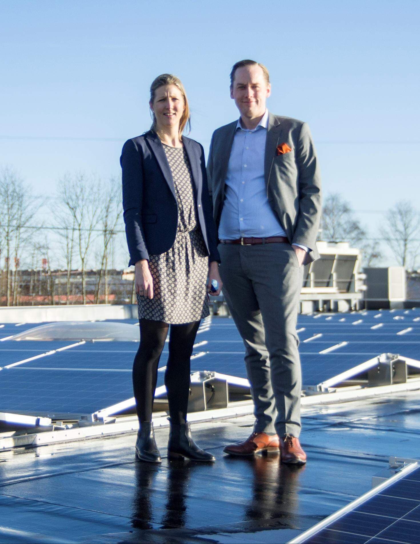 Helena Ossmer Thedius, Marketing & Innovation Director på TePe och Joel Eklund, vd.