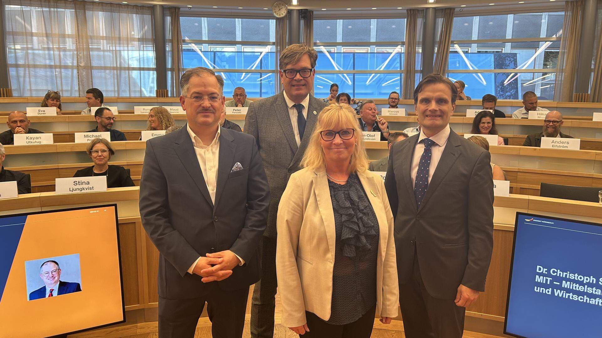 Dr Christoph Sprich, Anders Ydstedt, Marie Svensson och Dr Daniel Mitrenga på SME-kommitténs möte