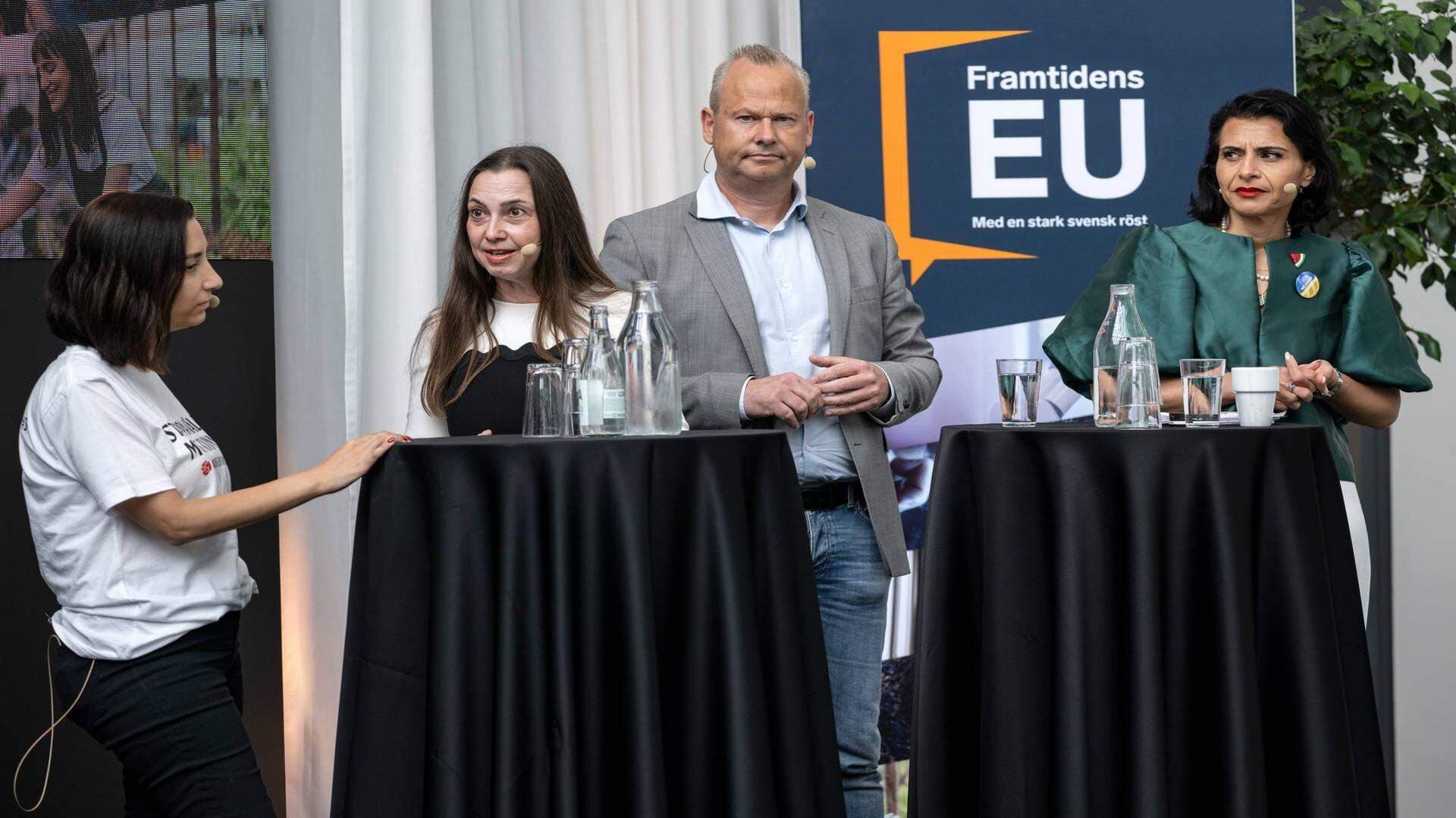 Boriana Åberg (M), Evin Incir (S), Patrik Jönsson (SD), och Abir Al-Sahlani (C)