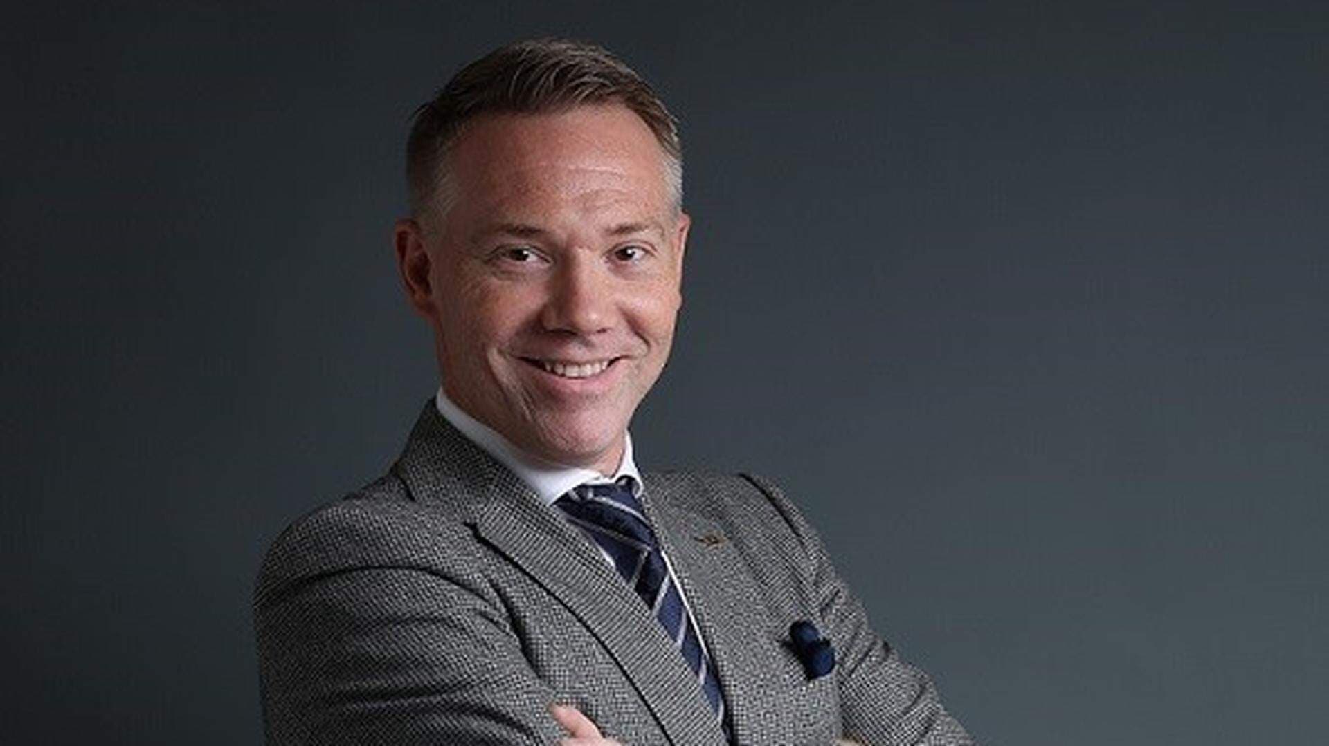 Anton Svensson, Ewes