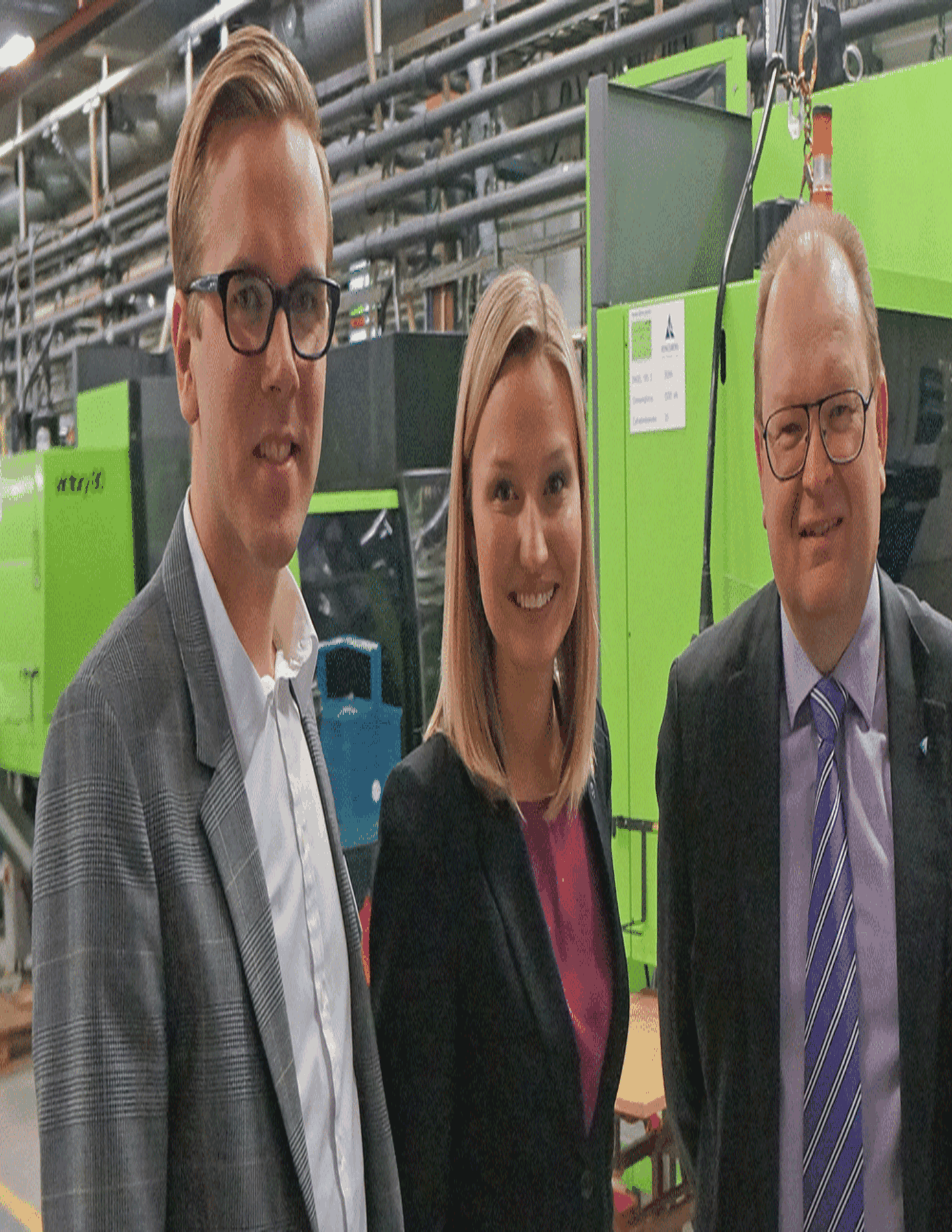 Andreas Carlsson och Ebba Busch, kristdemokraterna och Joachim Magnusson, VD Kongsberg Automotive