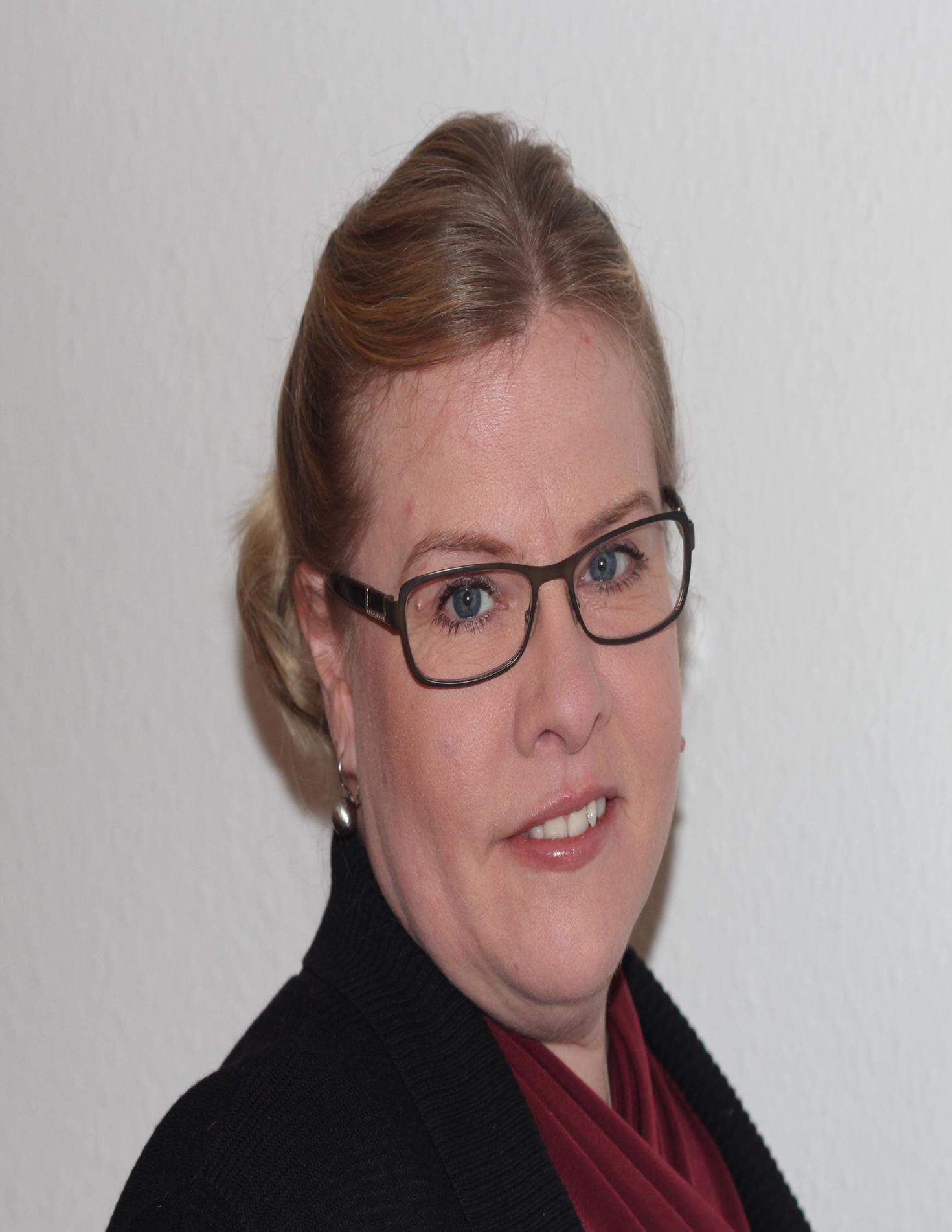 Camilla Lindgren, Verbala Stigar