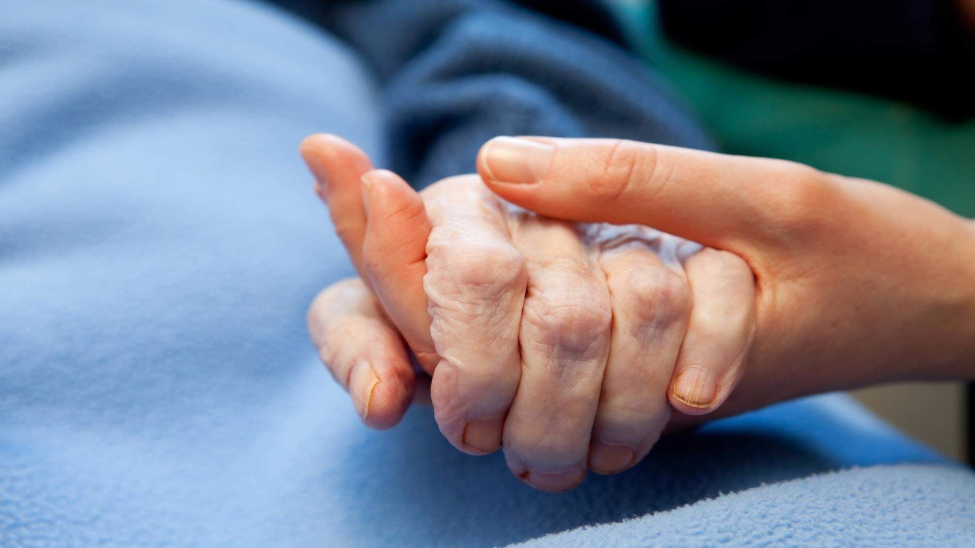 Äldre hand, äldreomsorg