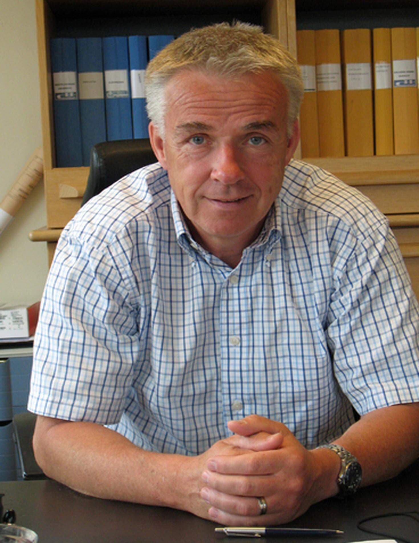 - Med en kilometerskatt blir våra konkurrensnackdelar ännu större, varnar Nils-Åke Hallström.