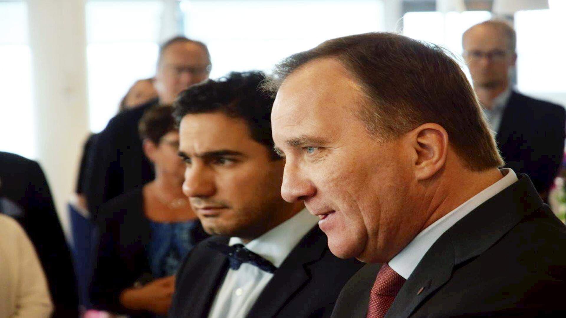Civilminister Ardalan Shekarabi (S) och statsminister Stefan Löfven (S).jpg