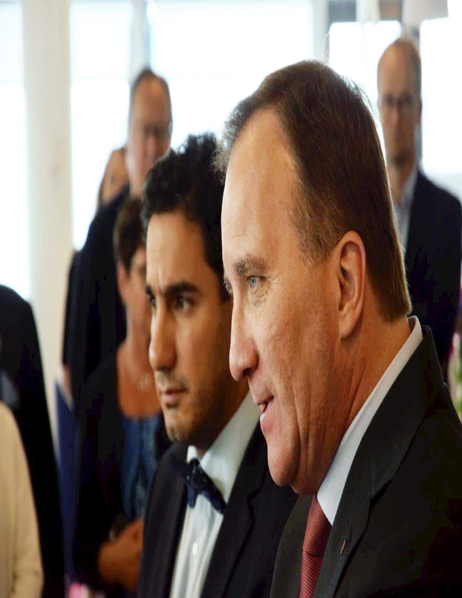 Civilminister Ardalan Shekarabi (S) och statsminister Stefan Löfven (S).jpg