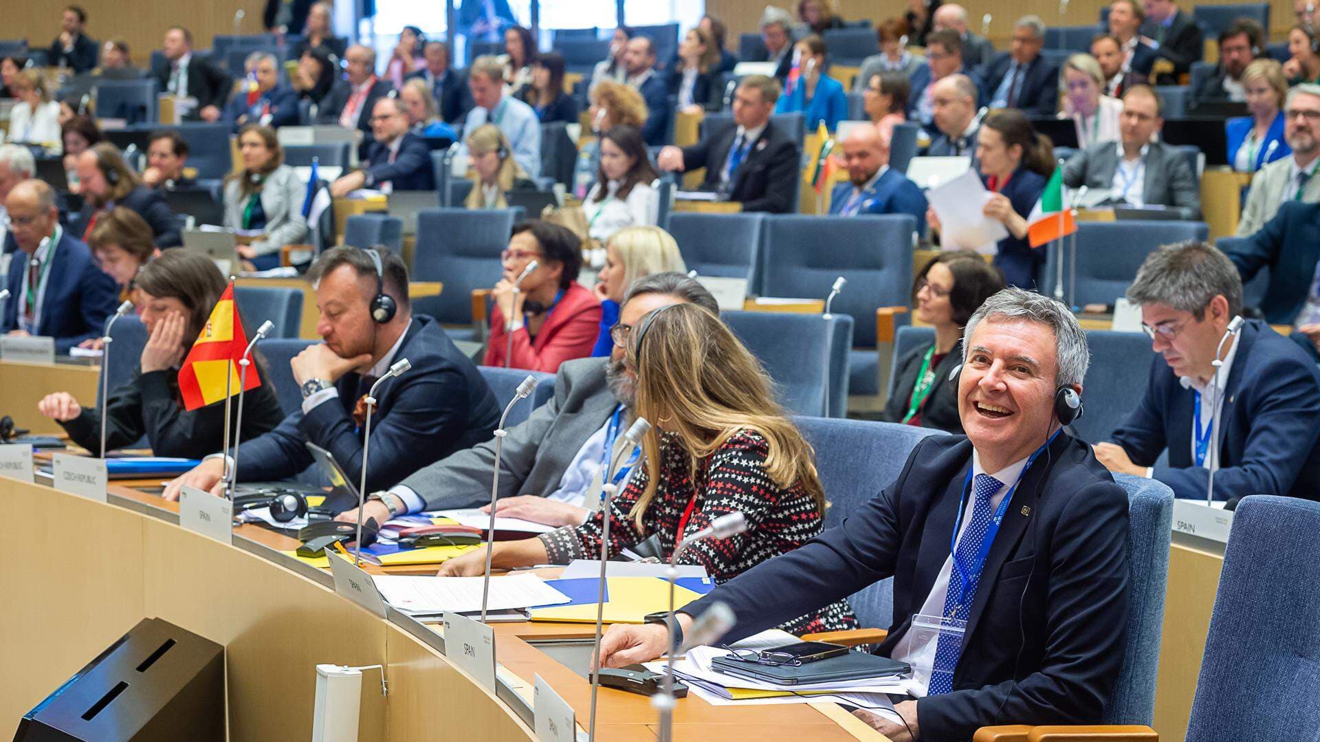 Varje halvår möts Cosac i ett plenarmöte i det land som håller i ordförandeklubban.