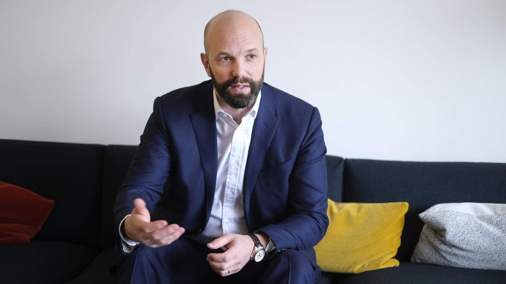 Mattias Dahl, Transportföretagen