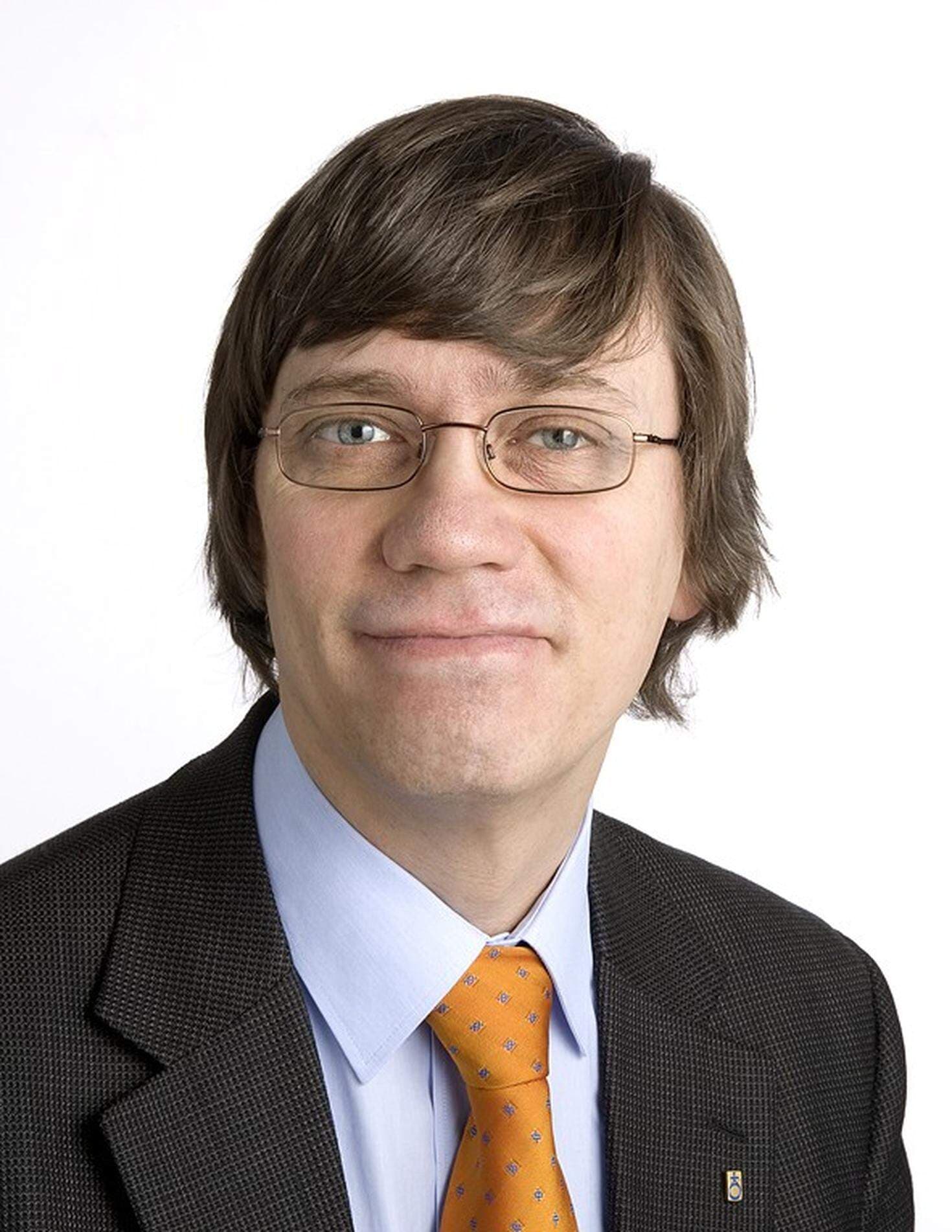 Jonas Frycklund, ekonom