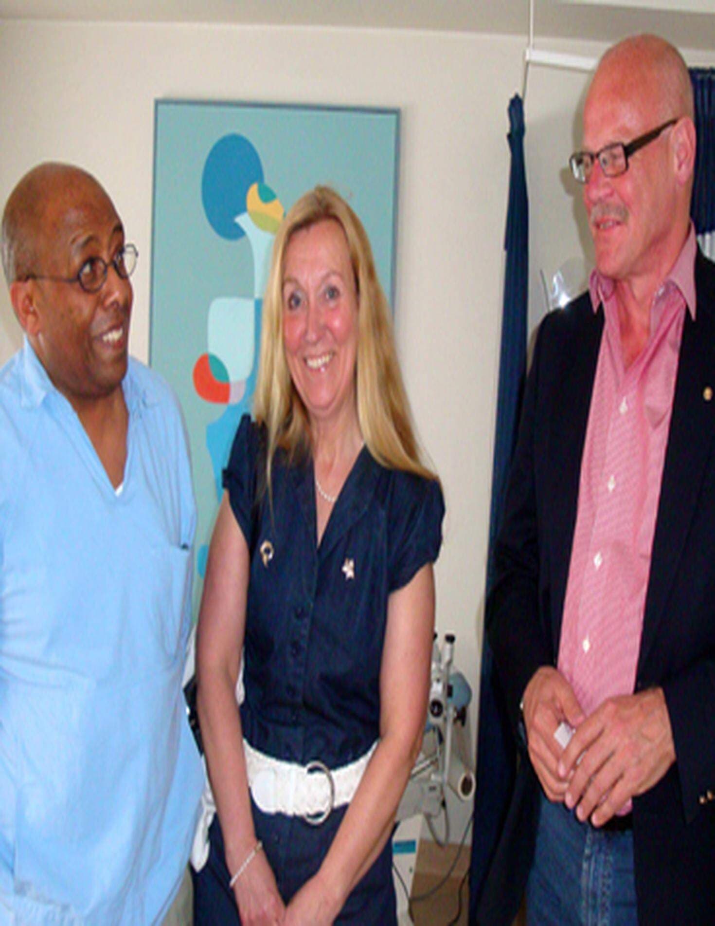 Misgena Bekuretsion tillsammans med Birgittha Bjerkén moderaterna och Tommy Löfgren folkpartiet