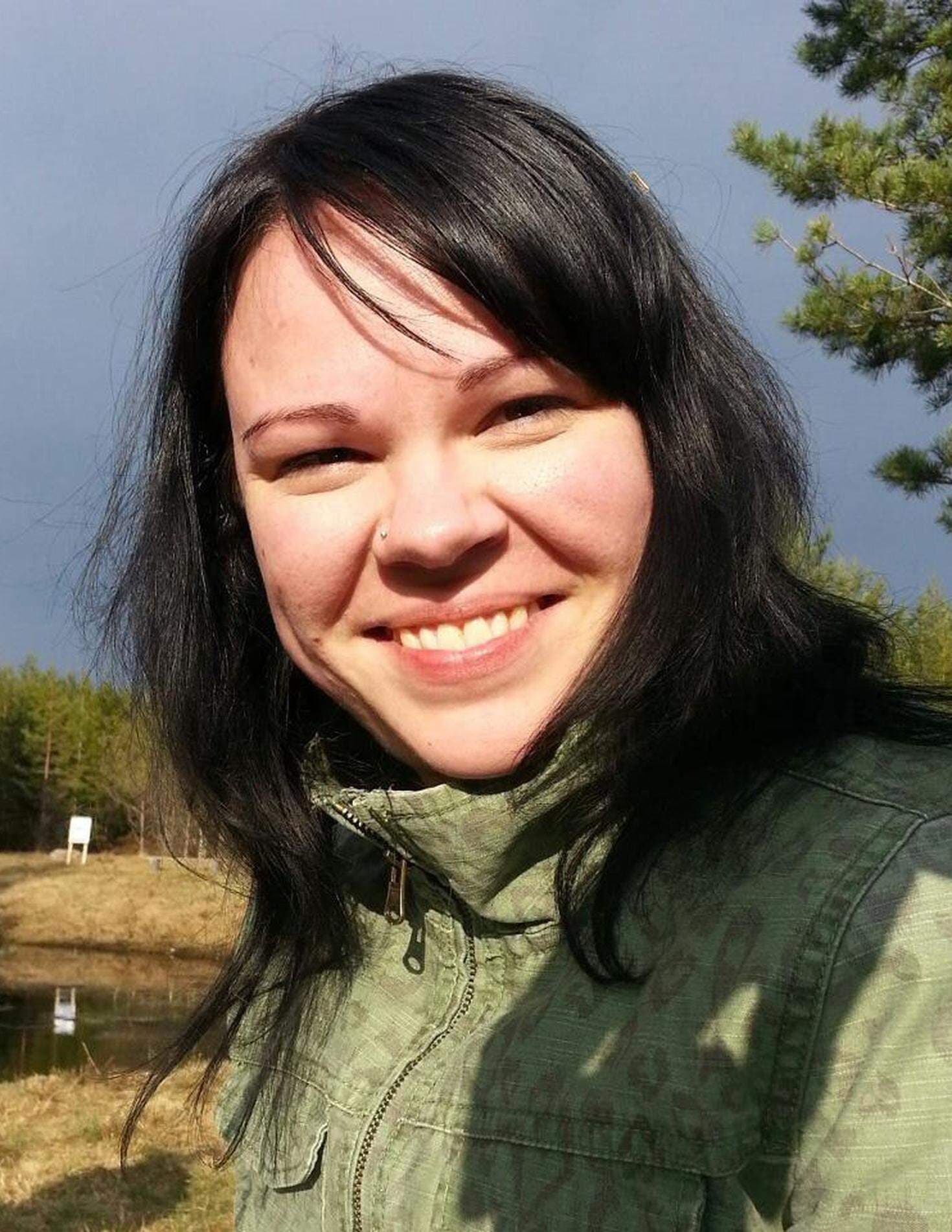 Anna, Hova Rörledningsaffär