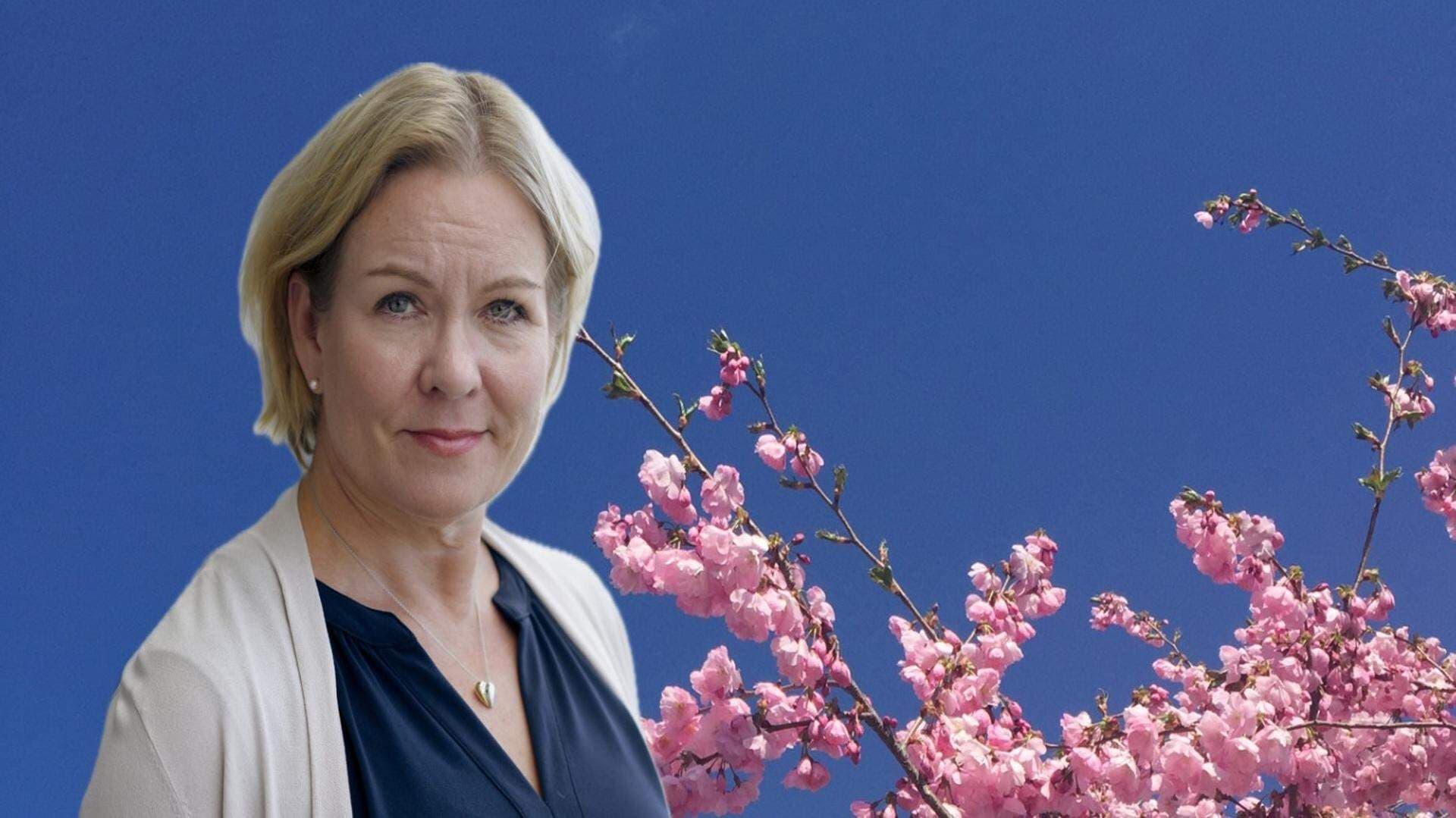 Anna Hedensjö Johansson och körsbärsblom