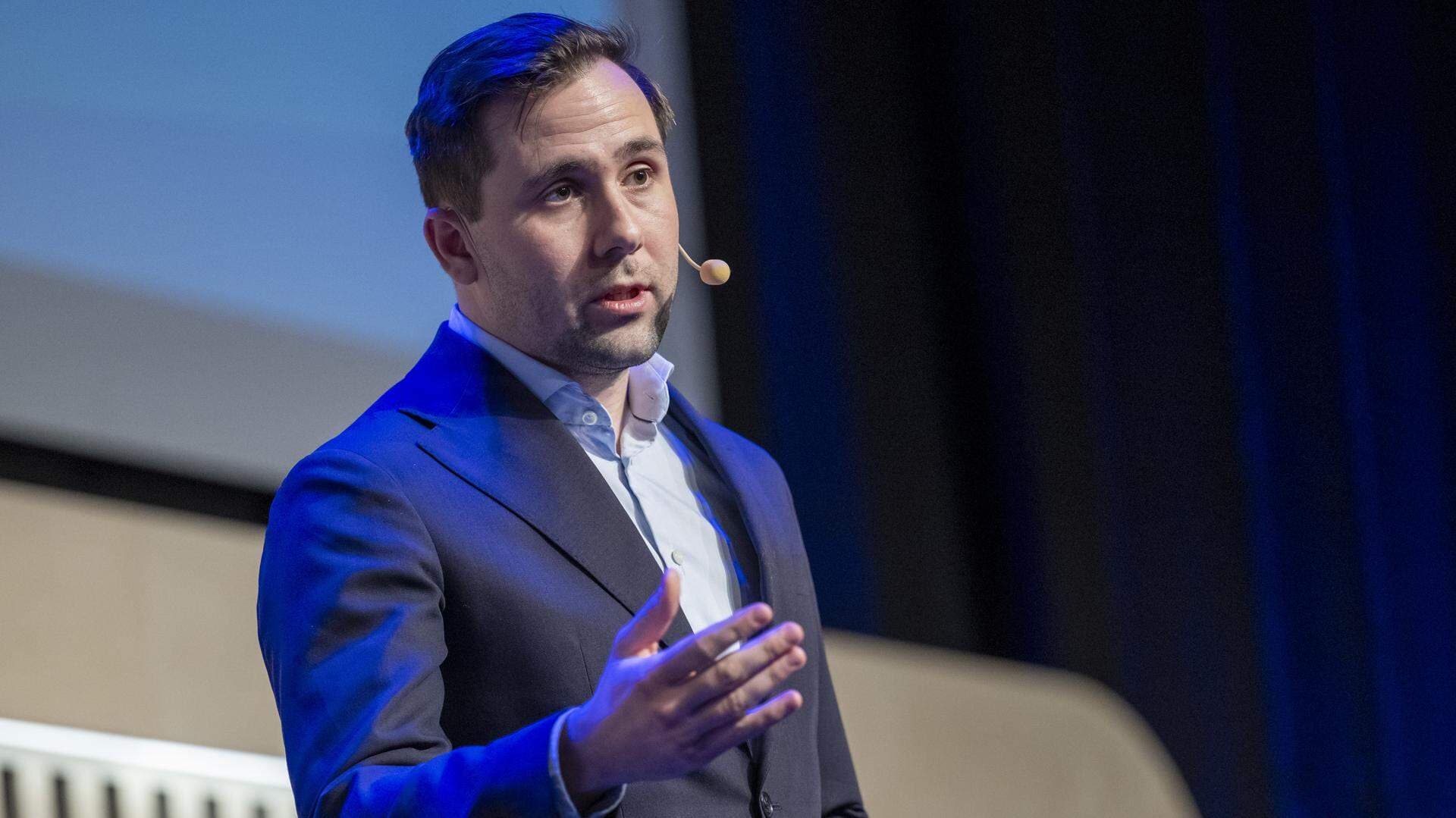 Bistånds- och utrikeshandelsminister Benjamin Dousa (M).