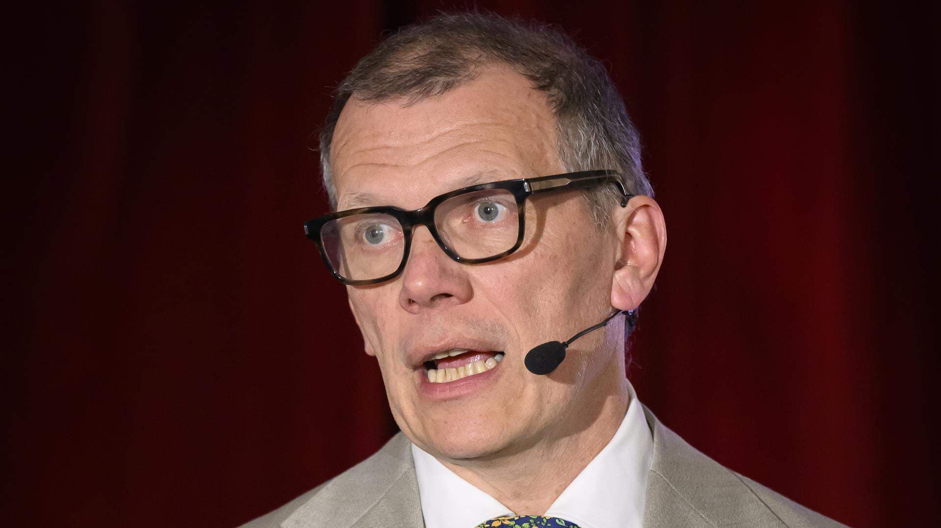 Mathieu Bousquet från kommissionen.