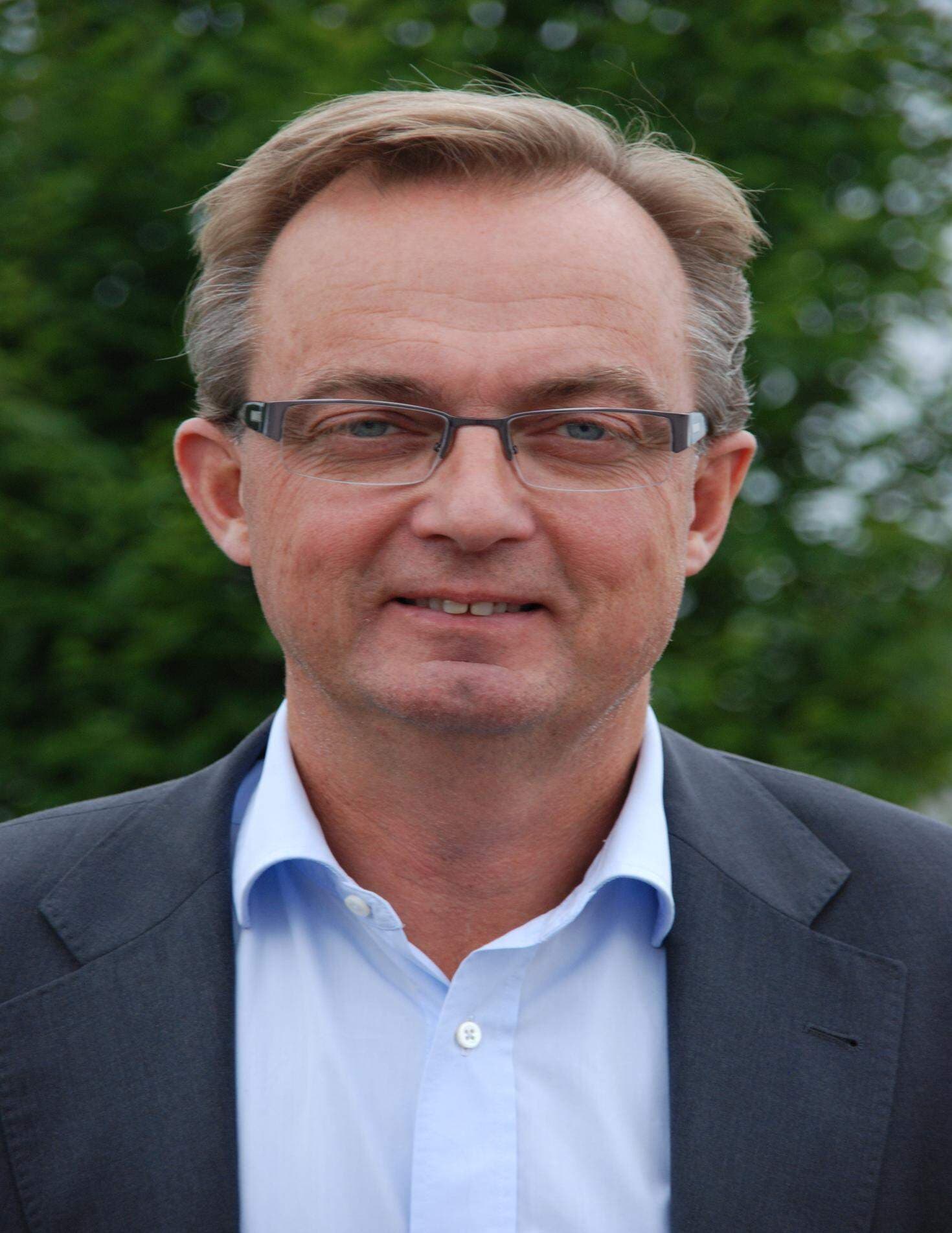 Santhe-Dahl.jpg
