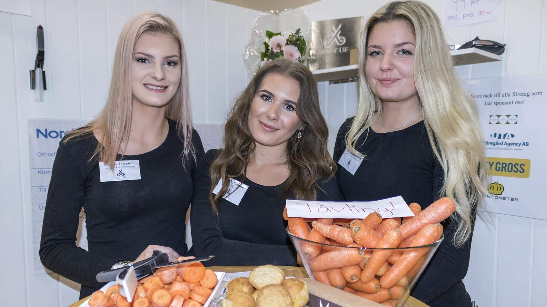 Linnea Töregård, Angelica Svensson och Josefine Bellerström.