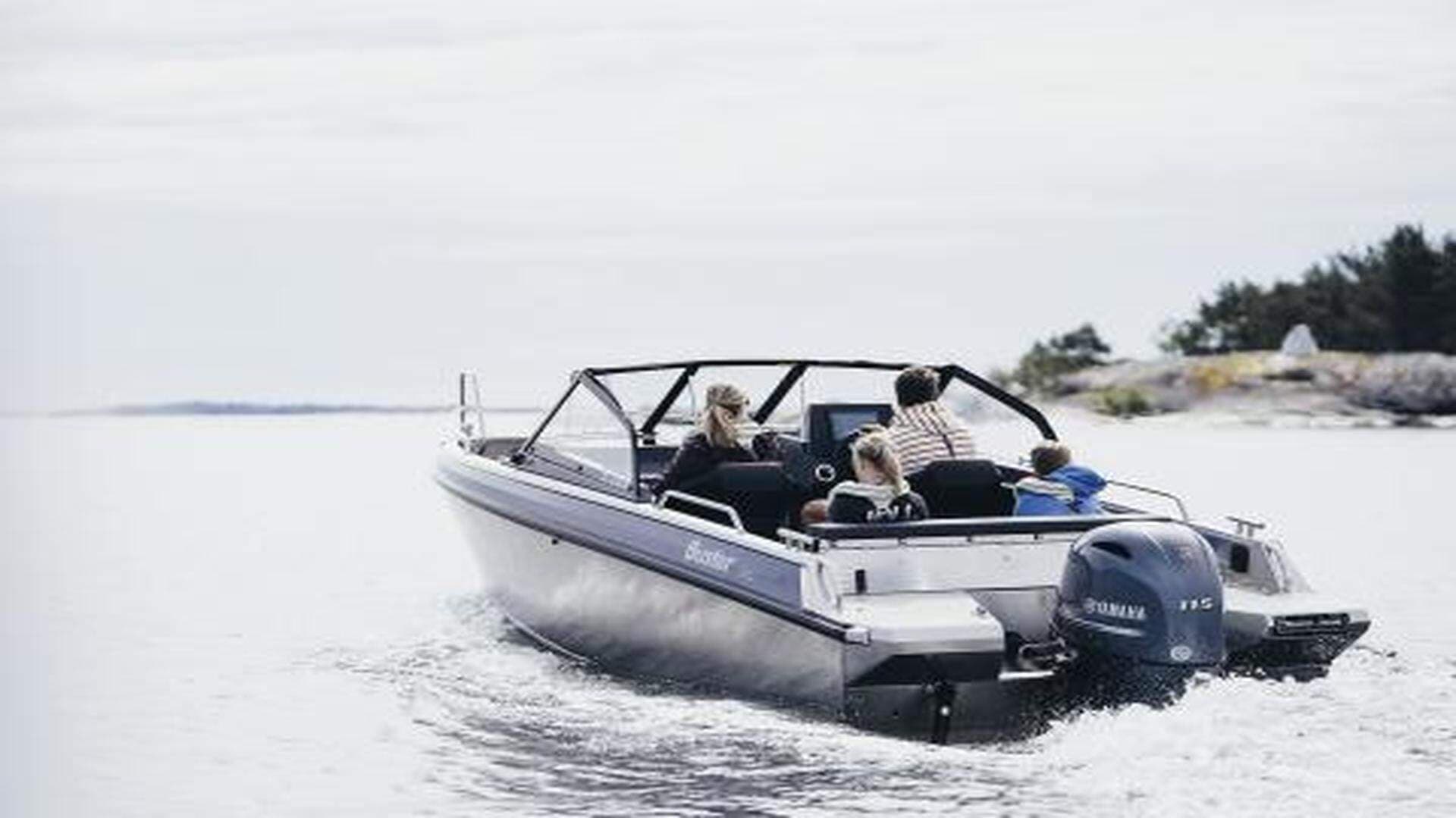 motorbåt