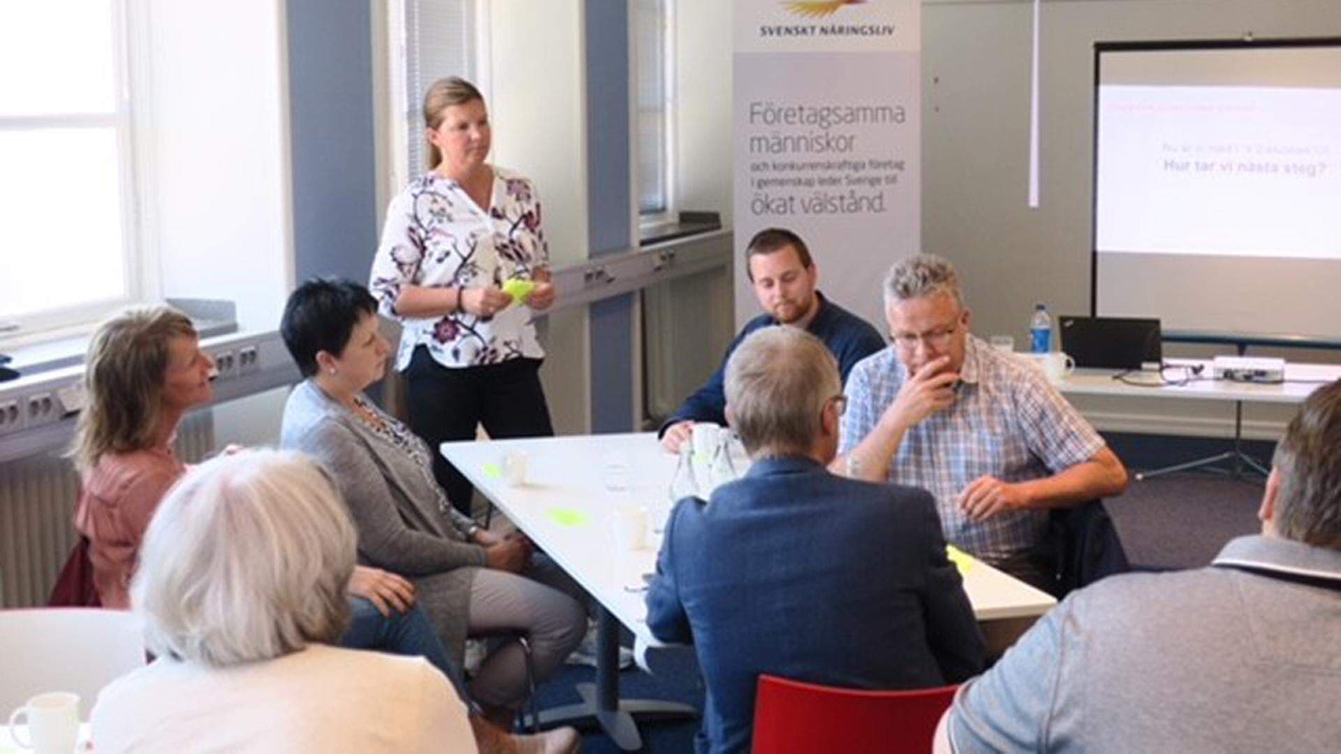 Lotta Petterson presenterar resultatet av årets enkät om företagsklimatet i Hofors