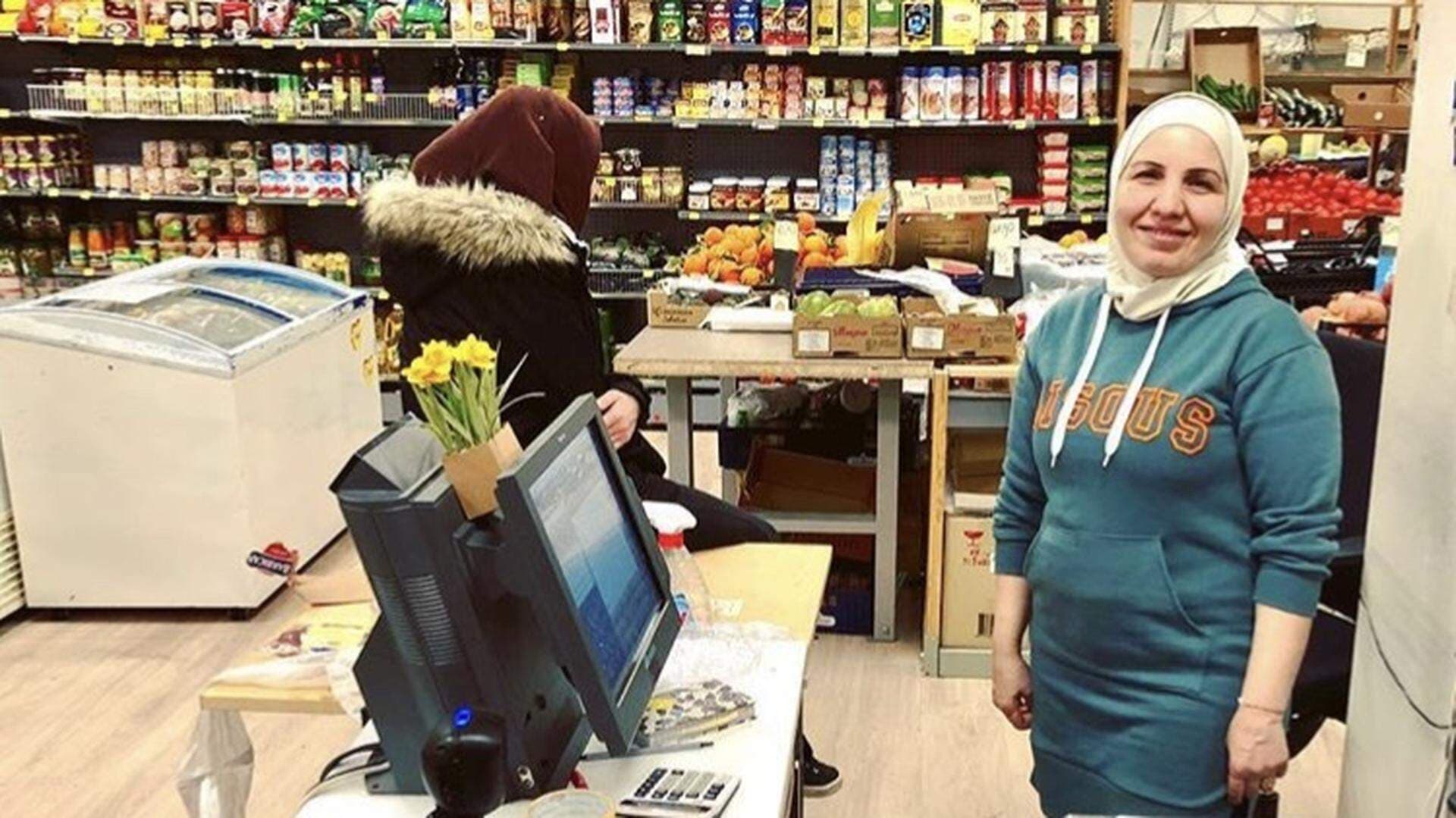 Ramia och Sahle i sin grönsakshandel