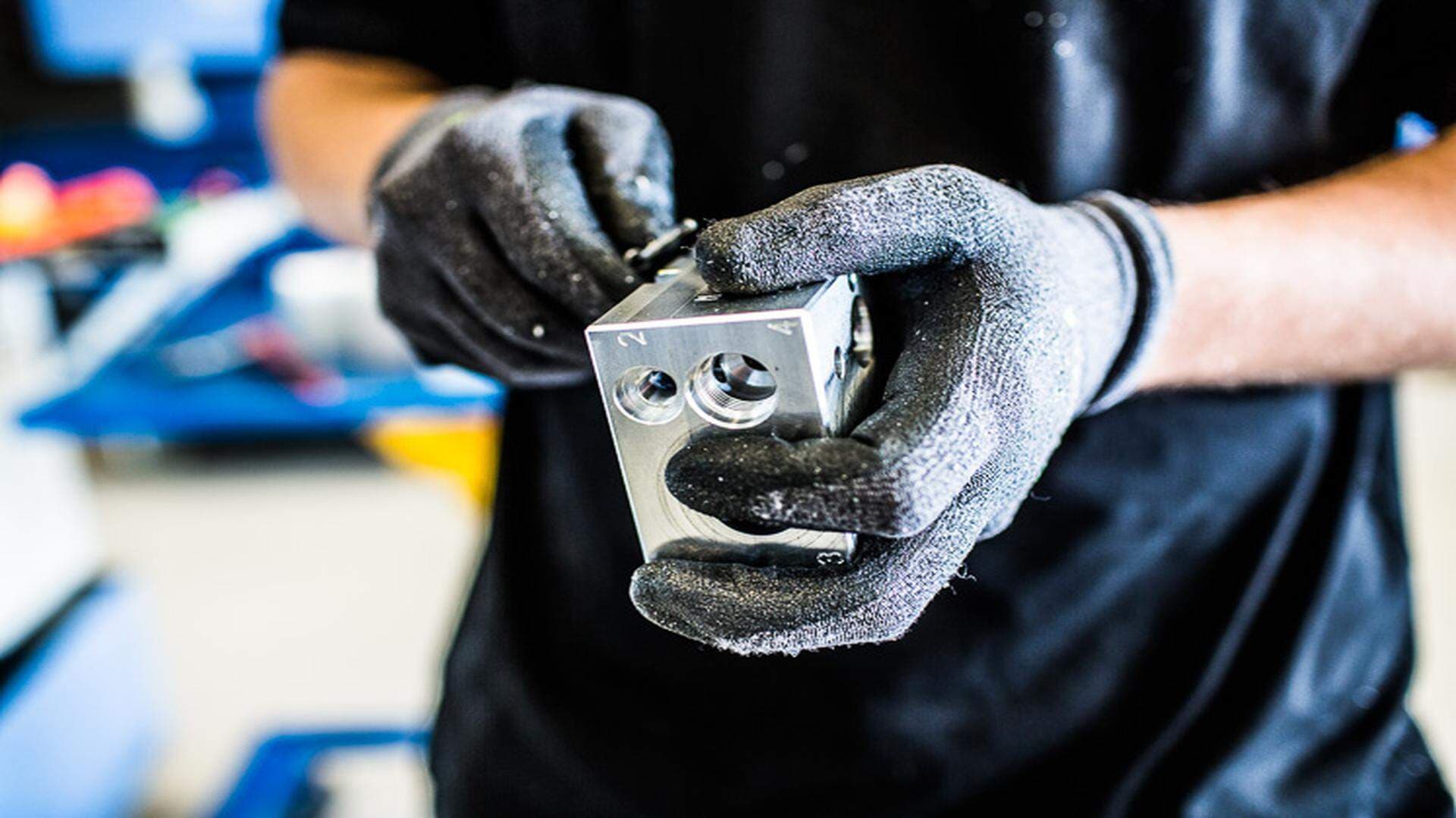Detalj i aluminium tillverkad av Åre Produktion