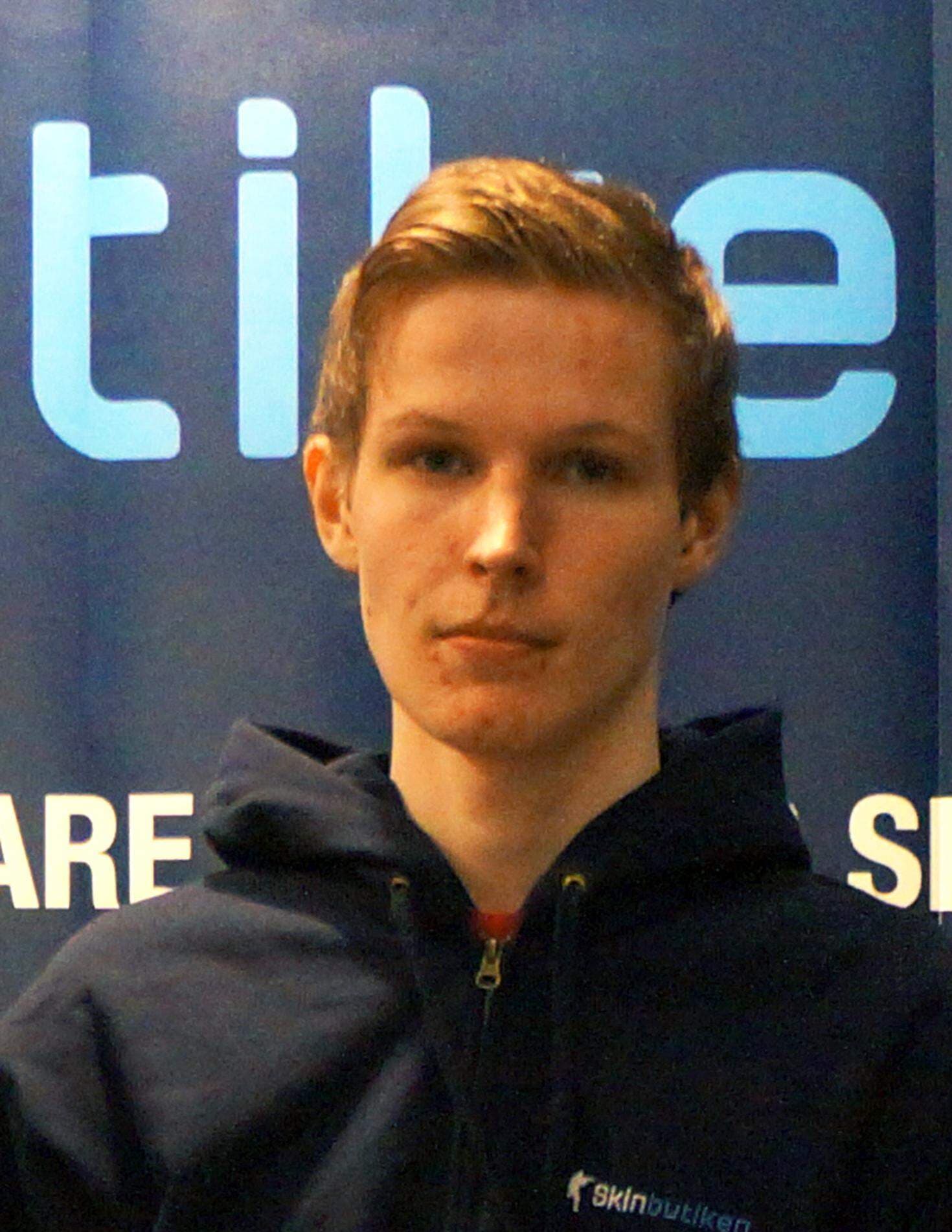 Philip Åslund, Skinbutiken UF