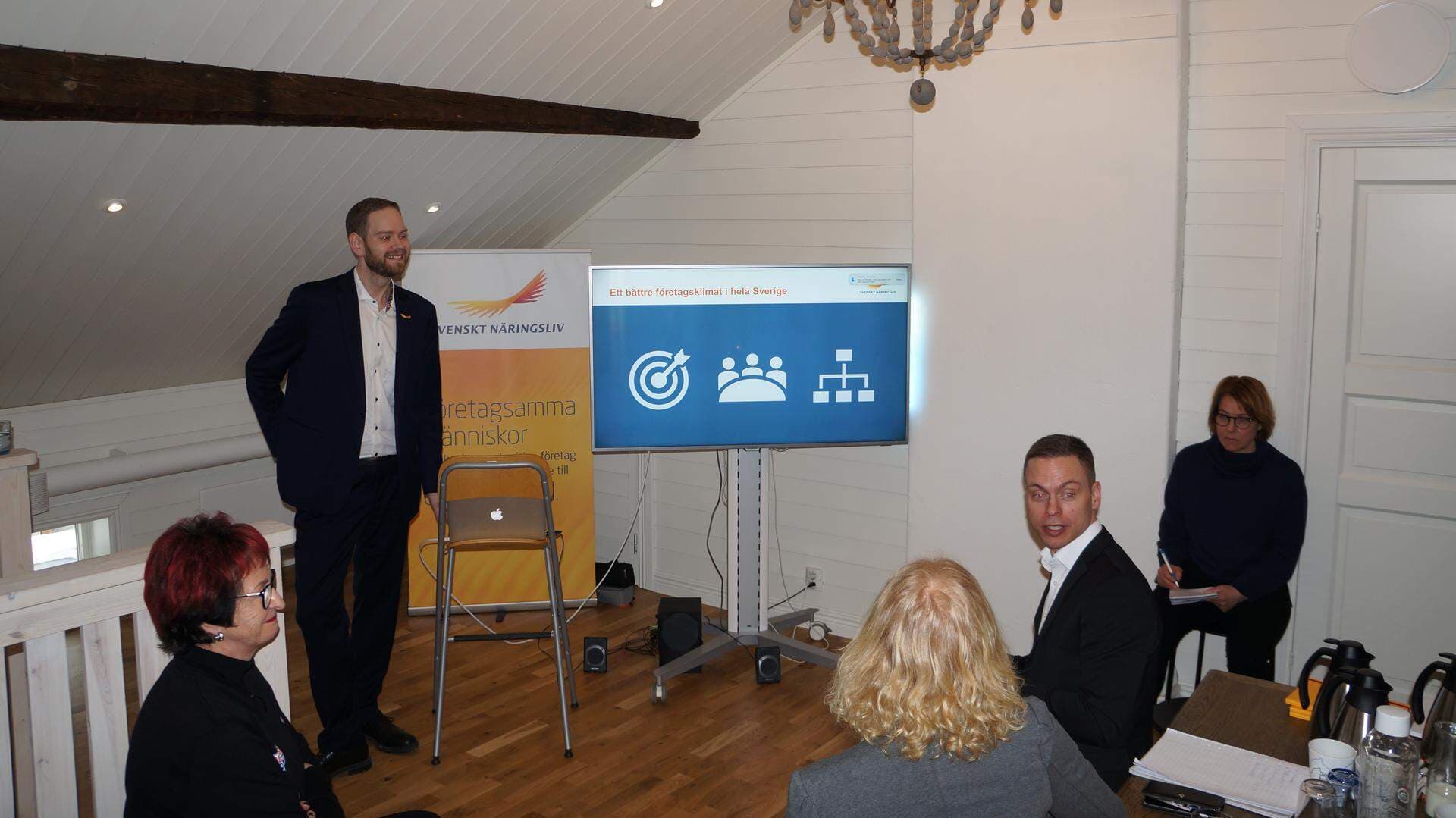 Daniel Andersson på Svenskt Näringsliv berättade om framgångsfaktorer för ett bättre företagsklimat