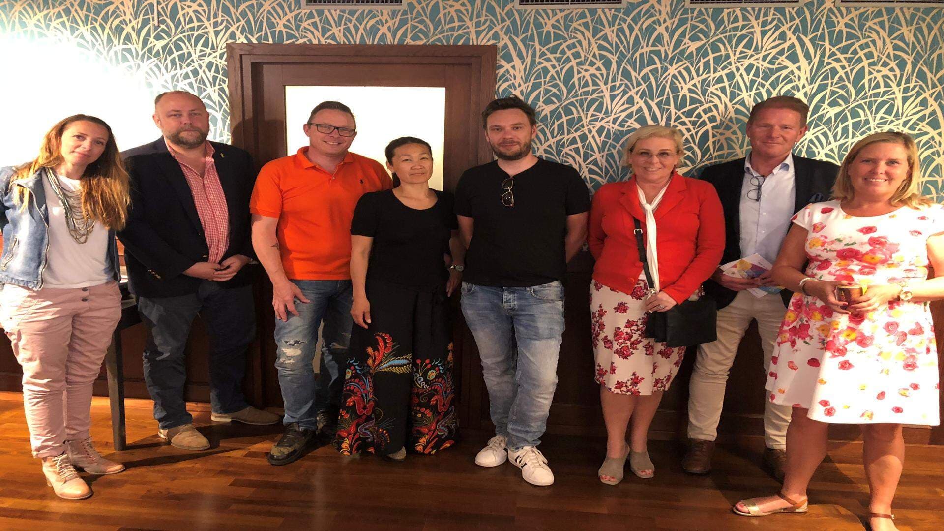 Politiker och företagare på rad