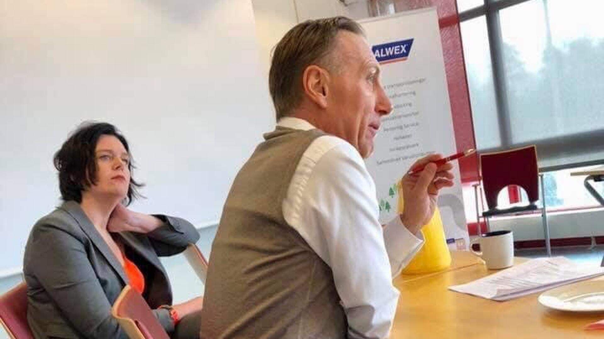 Jacke frukostmöte på Alwex