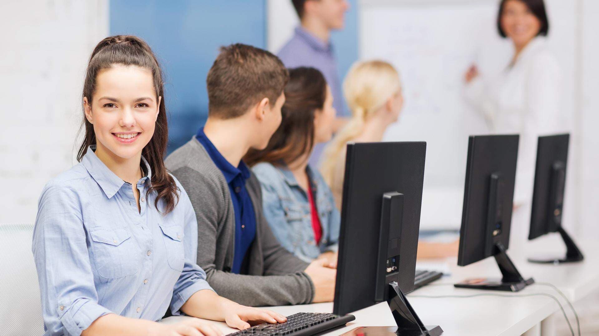 Studenter i arbete