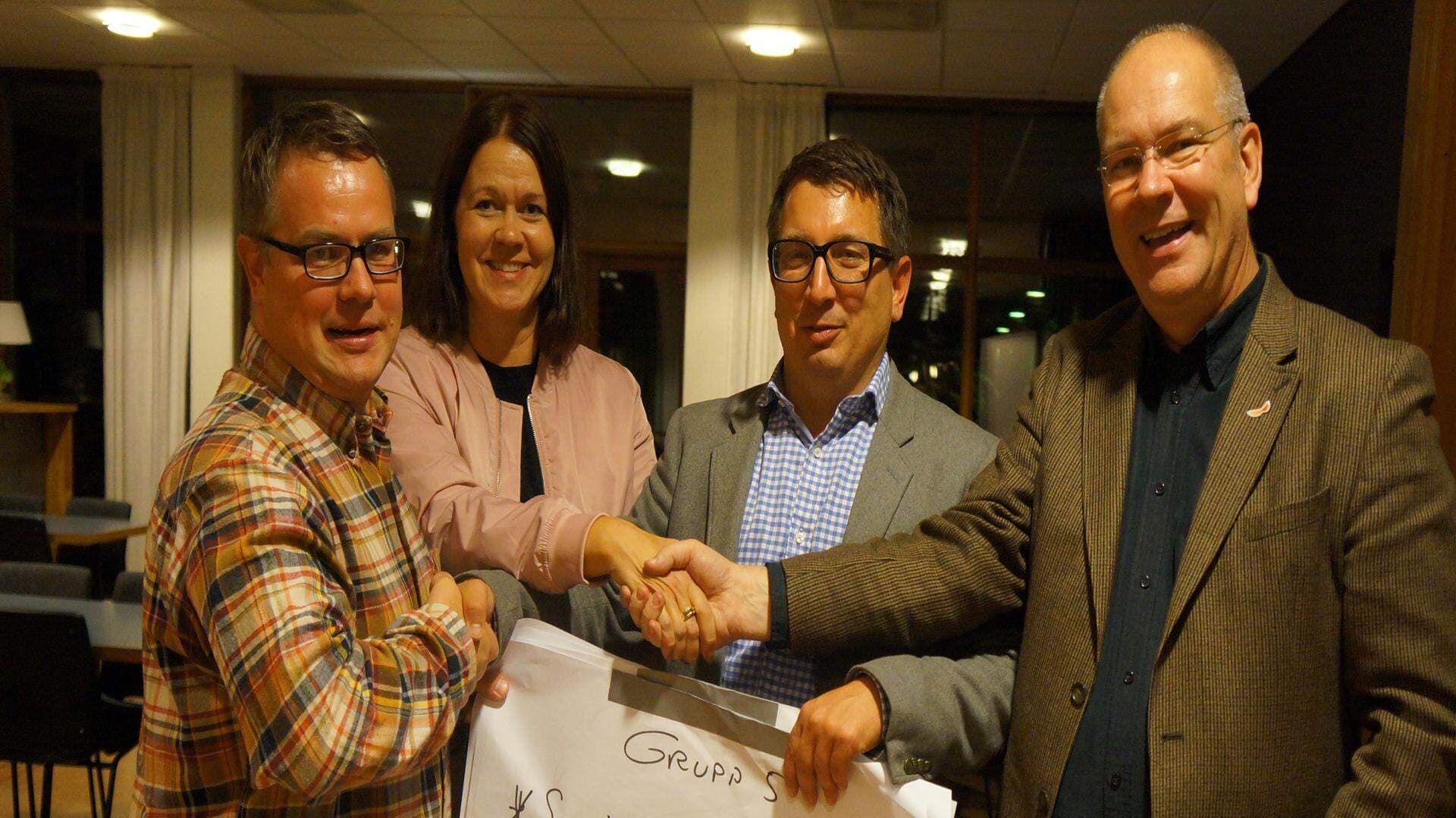 Johnny, Linda Jonsson, kommunchef, Jimmy Olsson, näringslivschef och Eilon