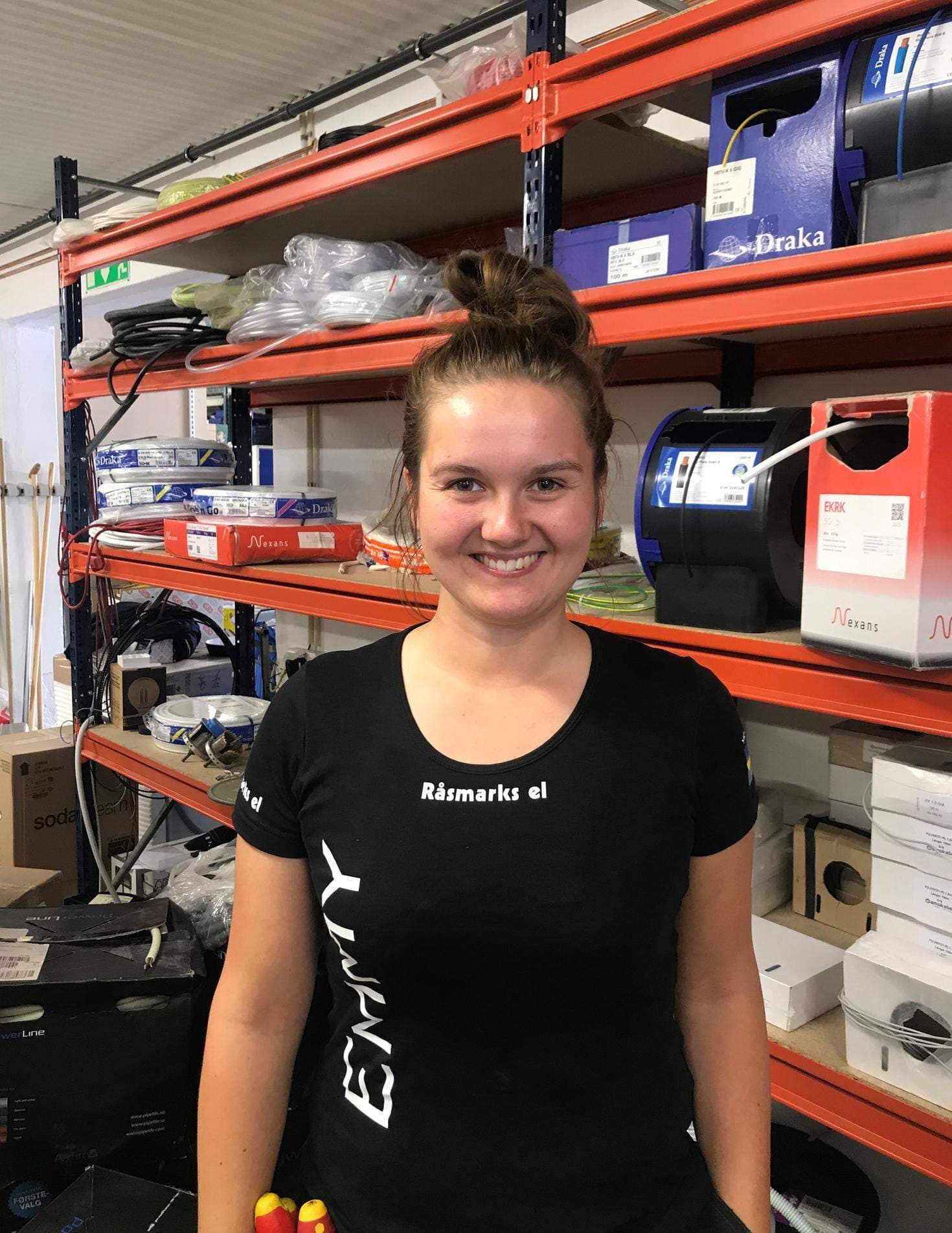 Emmy bland el kablar