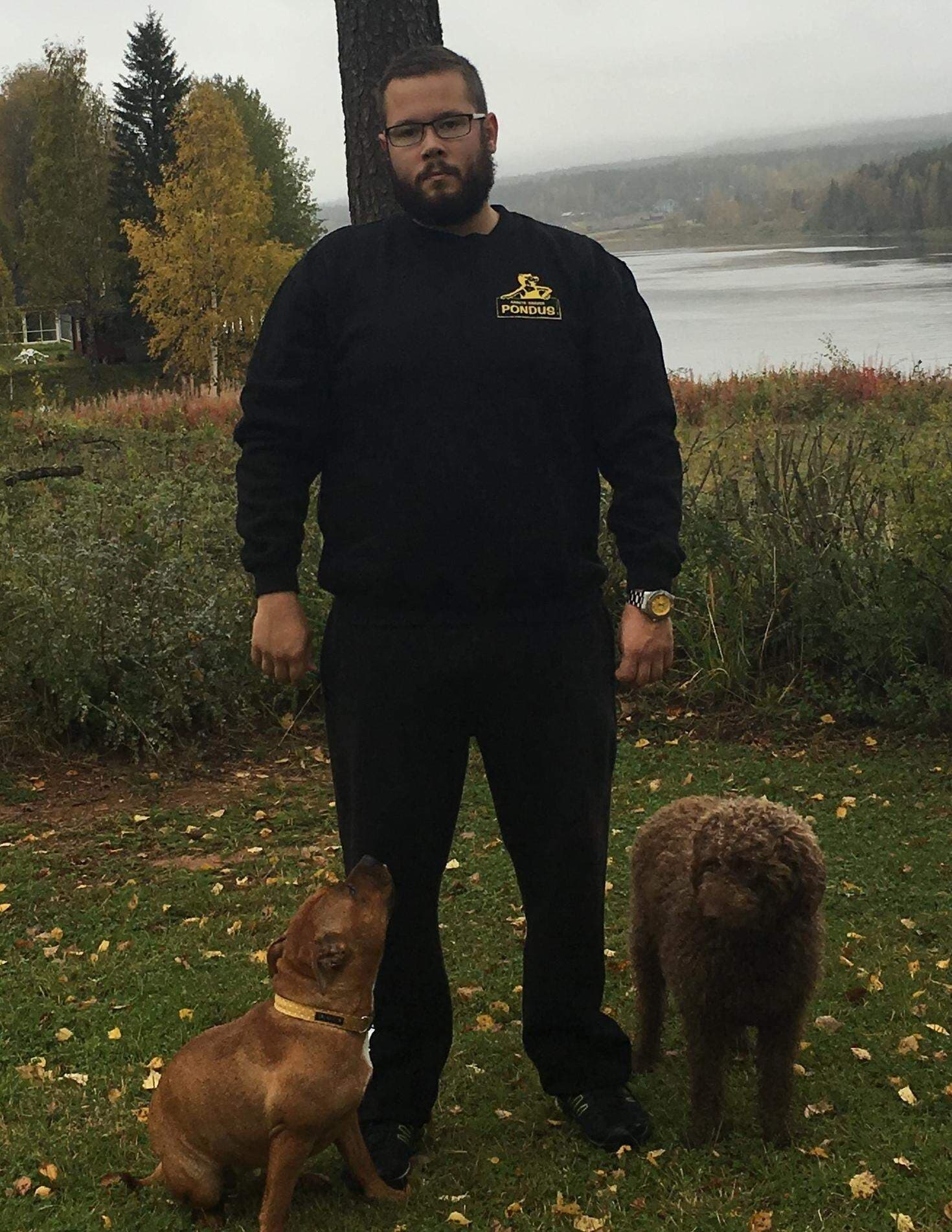Jonas Pahikka-Aho, Pondusfoder AB