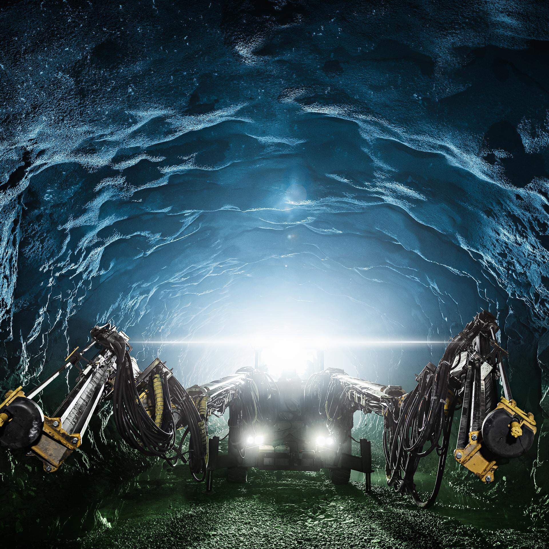 Maskin som står i en ort i en gruva.