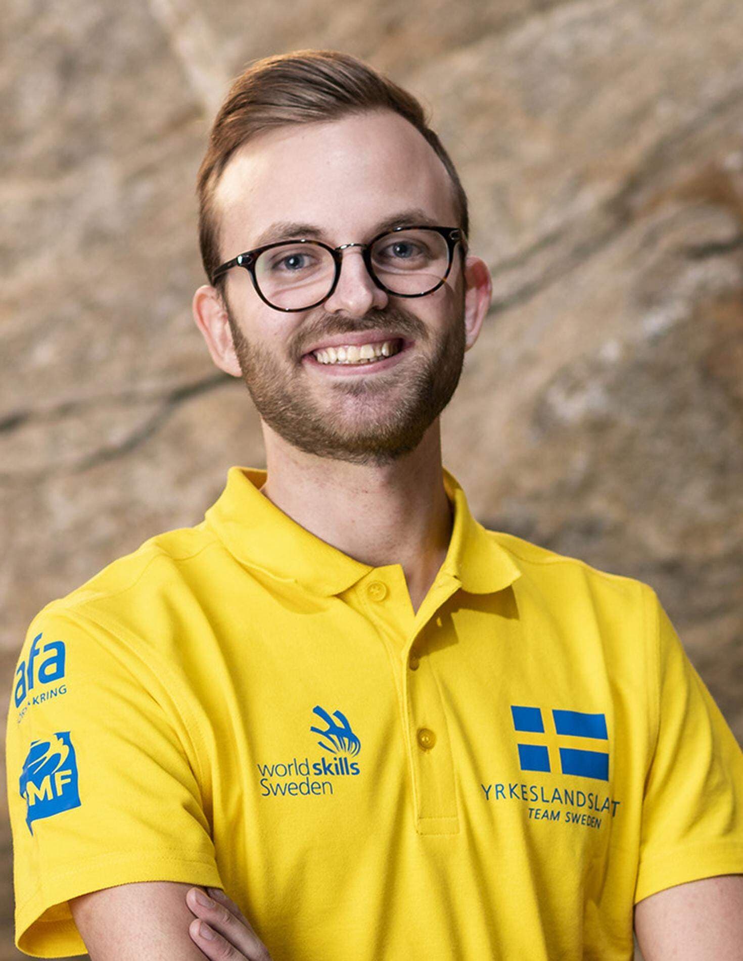 Elias Larsson