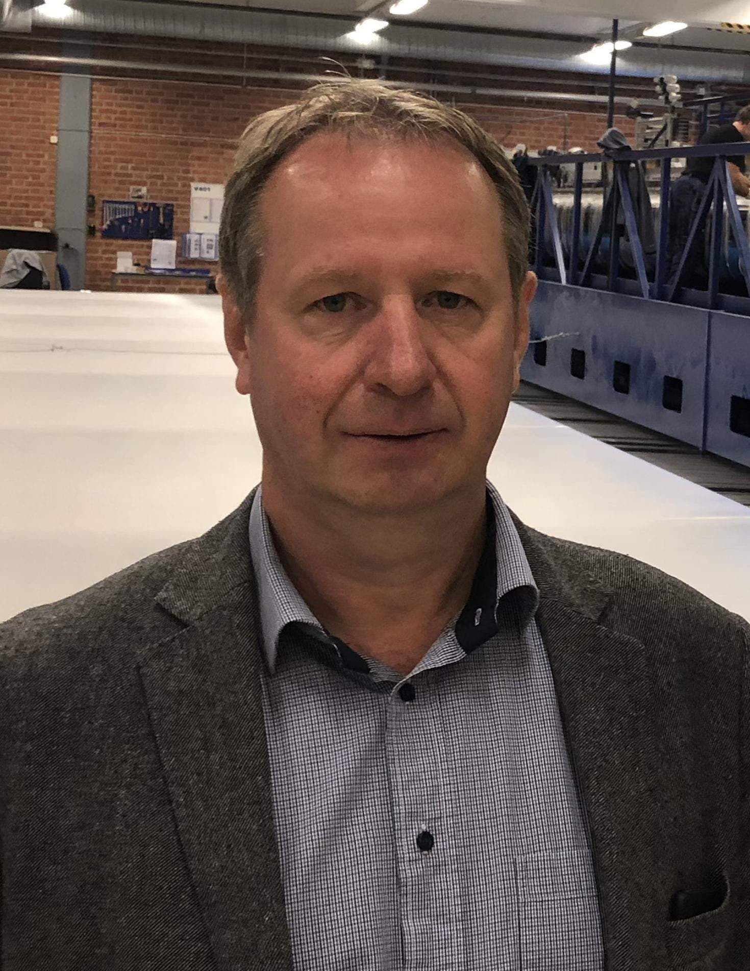 Tony Einarsson, VD Voith Paper Fabrics och Ralf Hedin, kommunchef Vingåker