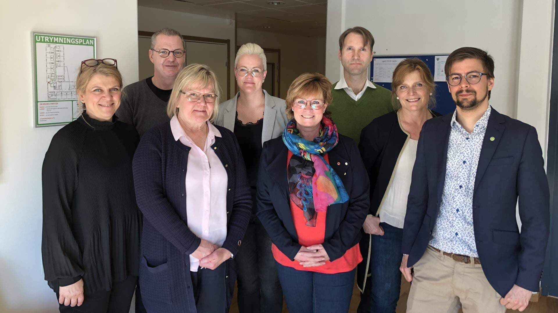 Företagare och politiker som deltog på Attendos demensboende på Ekebyvägen i Eskilstuna