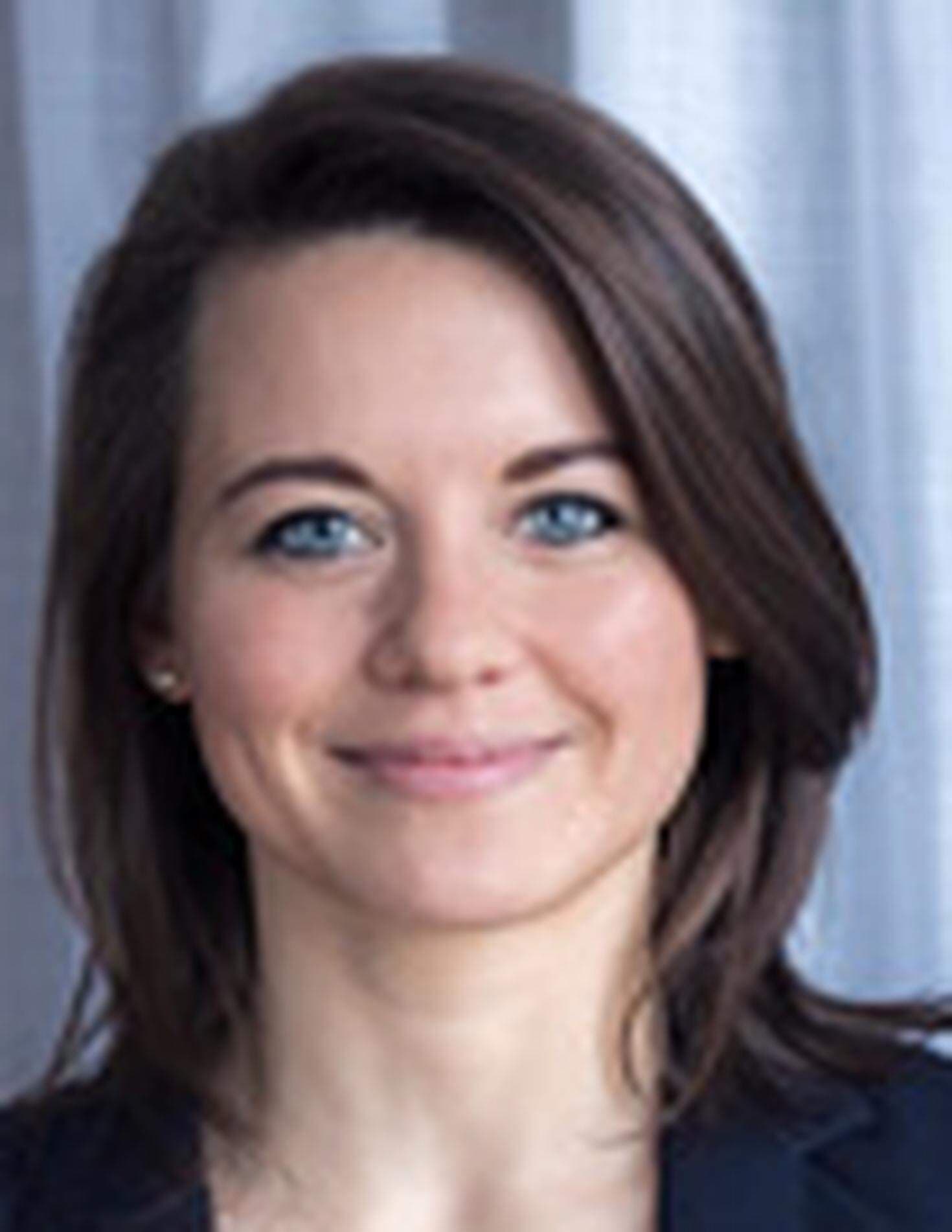 Caroline Strindmar, Vistita