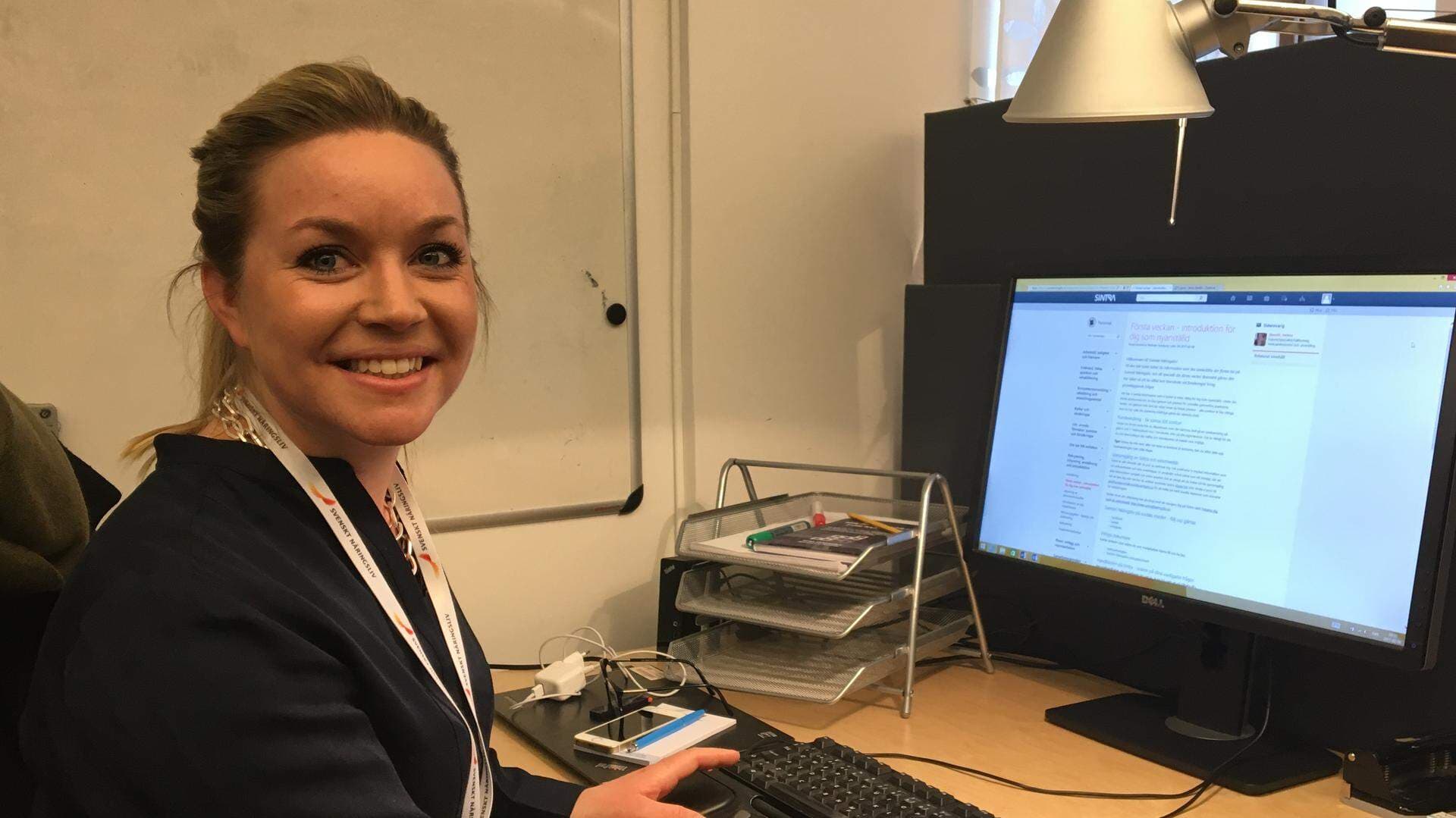 Anna Wallin på sin nya arbetsplats på regionkont Stockholm