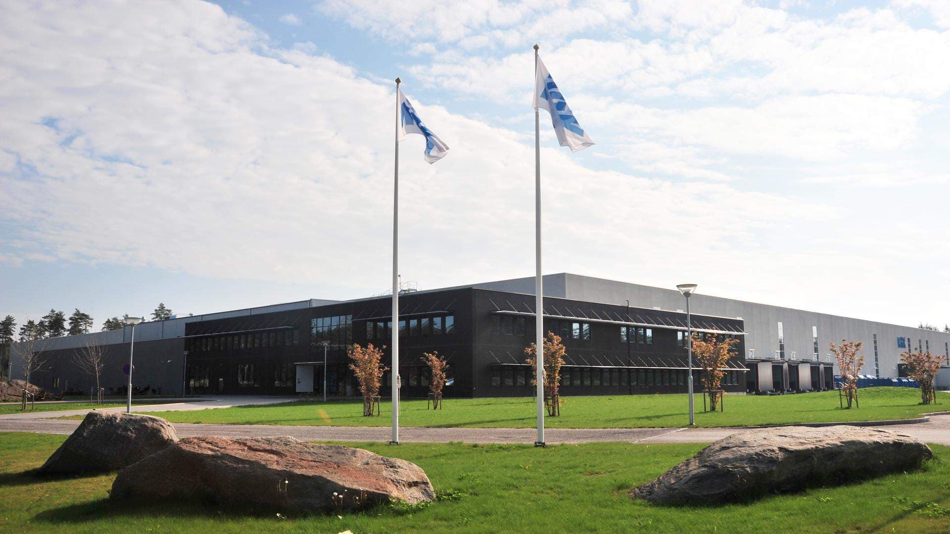KG Knutsson ABs lager i Enköping, bild på byggnaden.
