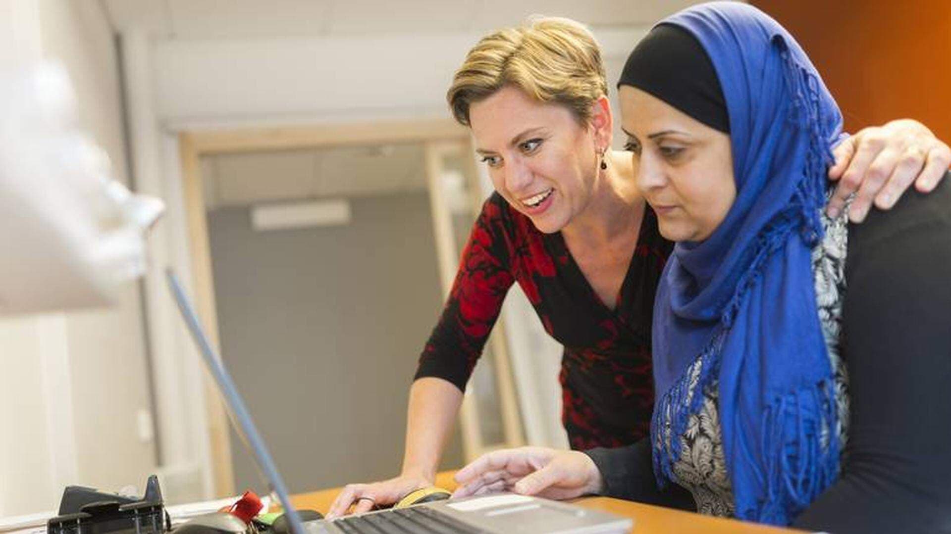 Maria Mattsson Mähl tillsammans med kollegan Maisoum Zaza