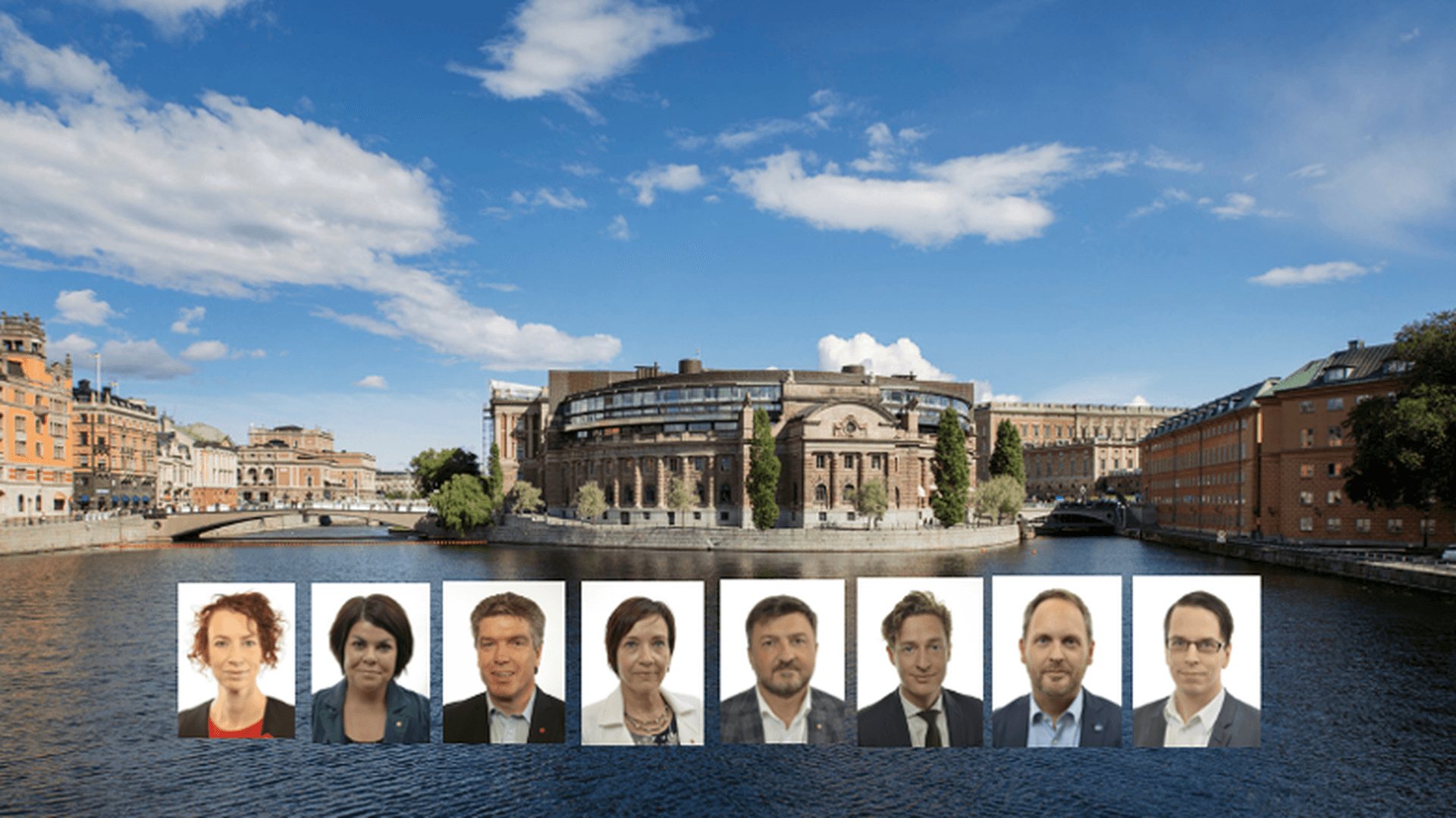 Västernorrlands riksdagsledamöter framför Riksdagshuset