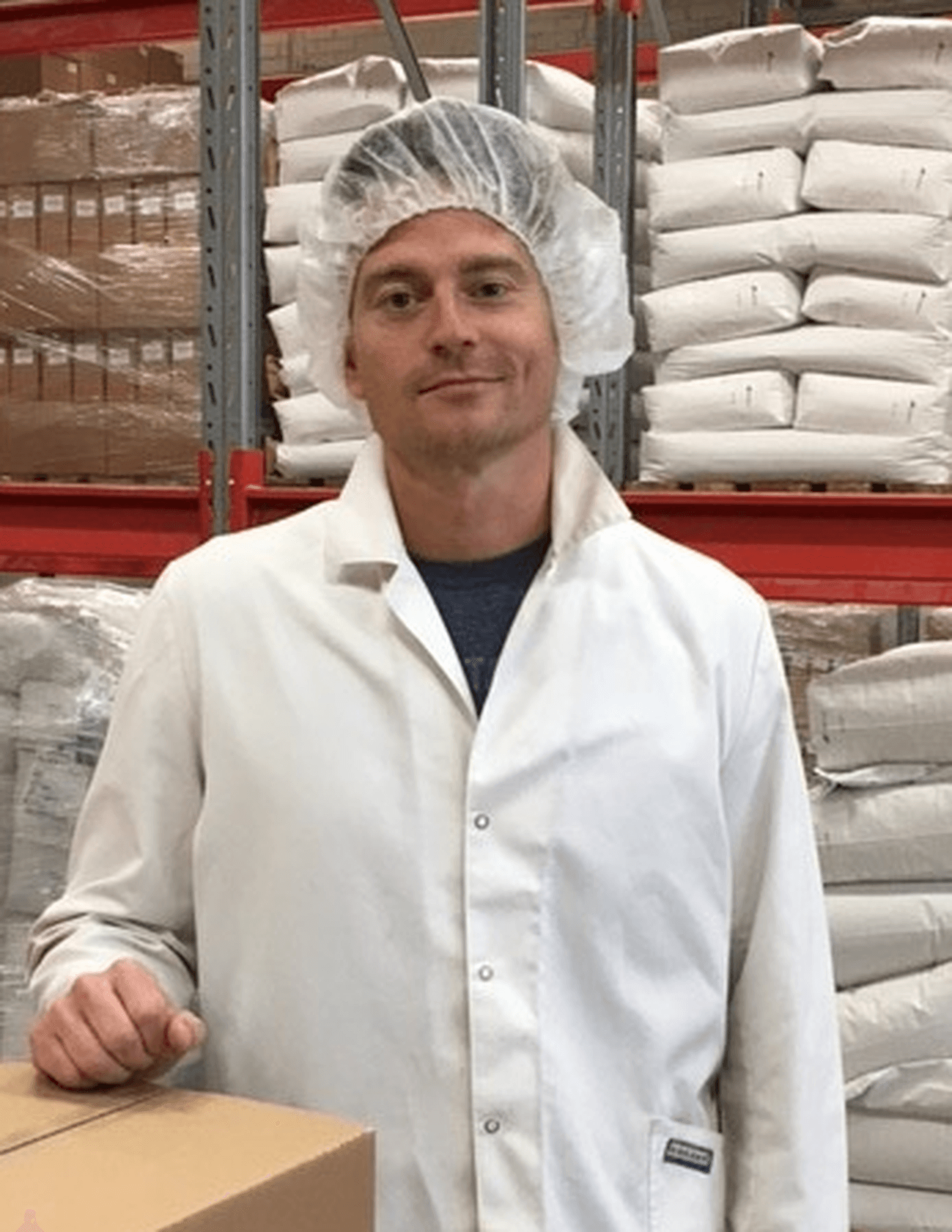 Thomas Berggren på lagret på företaget MixWell