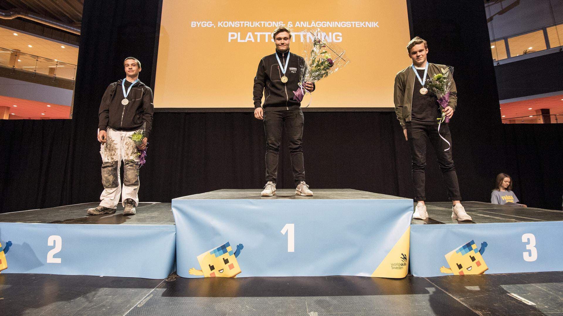 Filip Sandgren på pallen vid prisutdelningen under Yrkes SM