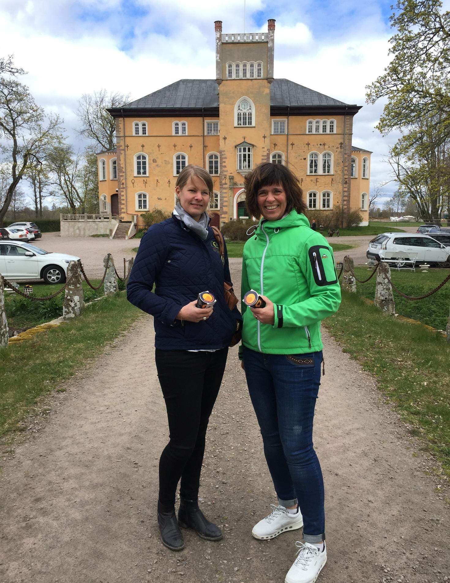 Anna Holmgren VD för ELPM i Mariestad och Ulrika Carlsson, riksdagsledamot (C)