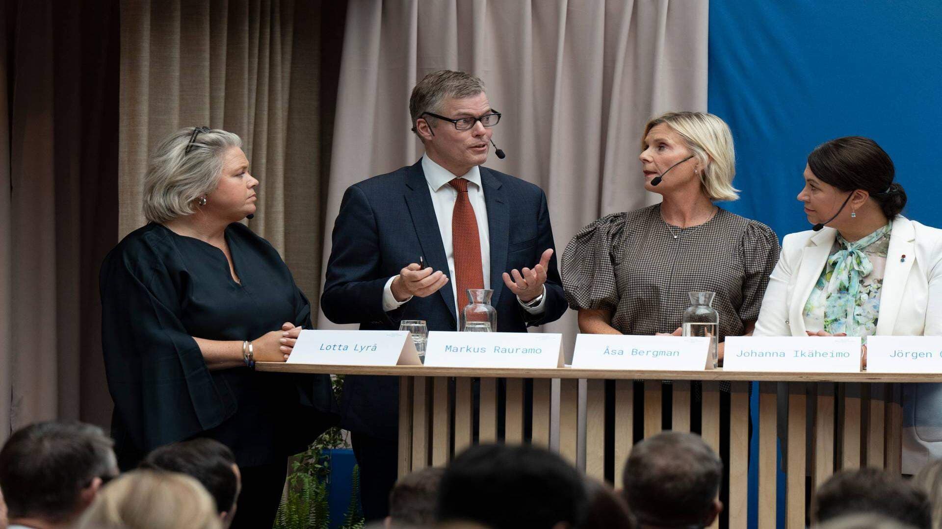 Under seminariet fick företagsrepresentanter ge förslag på hur respektive land och EU kan stärka konkurrenskraften.